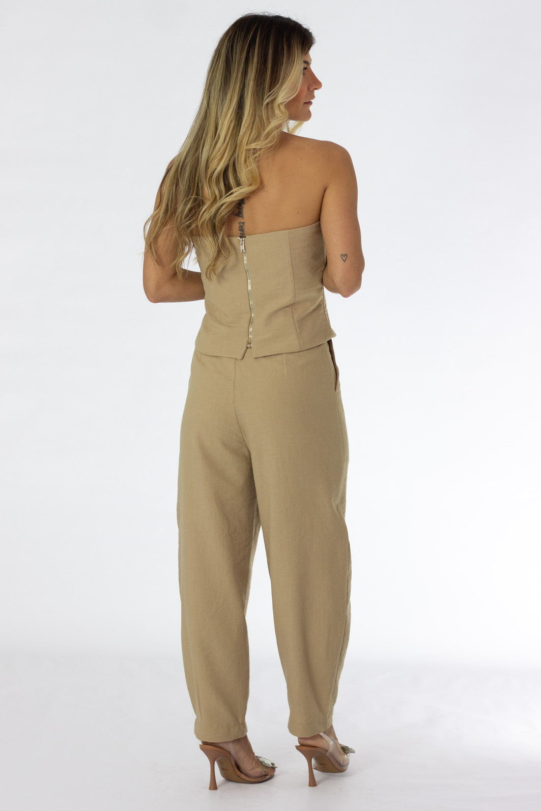 Calça Barrel Nozes Vitoria - Mini Moni Calça Barrel Nozes Vitoria - Mini Moni