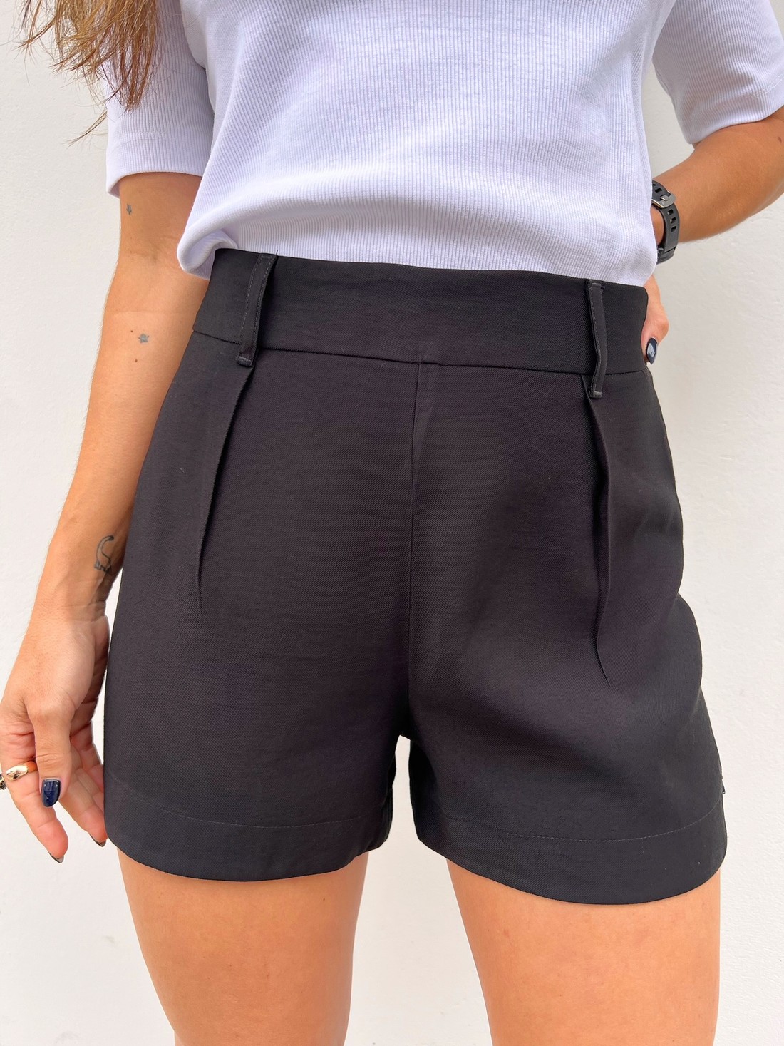 Shorts Curto Preto Juliana
