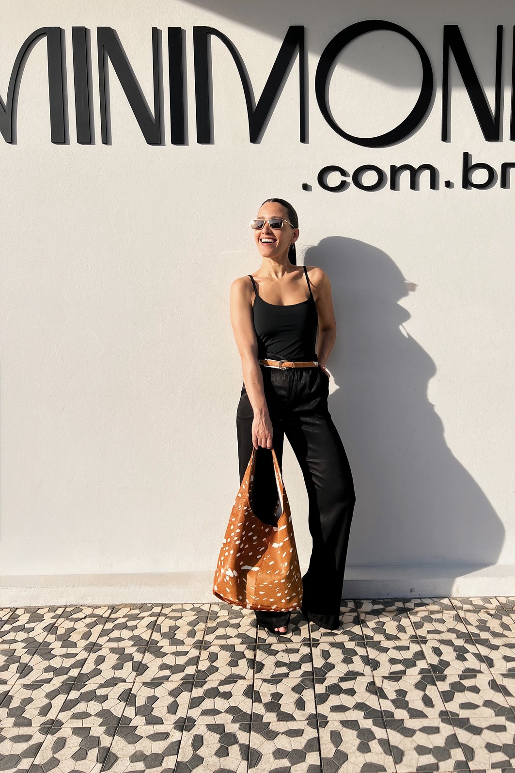 Blusa de Alça Preta Emília - MiniMoni Blusa de Alça Preta Emília - MiniMoni