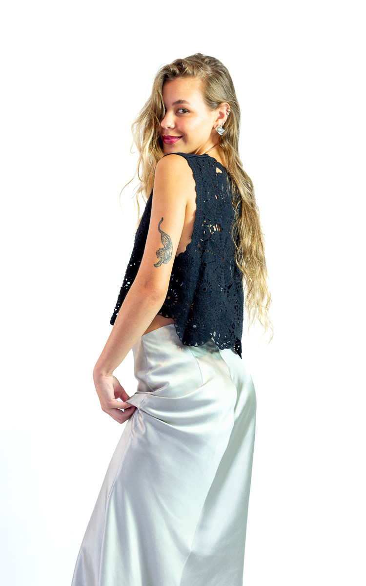 Blusa Feminina Crochê Florinda Preta - Mini Moni Blusa Feminina Crochê Florinda Preta - Mini Moni