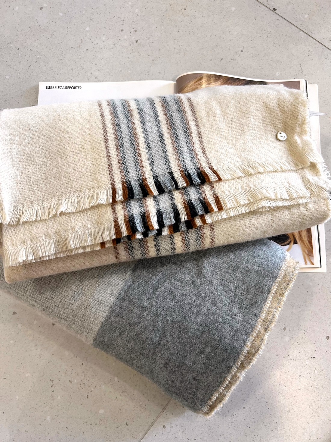 Cachecol Xadrez Cinza Marmorizado