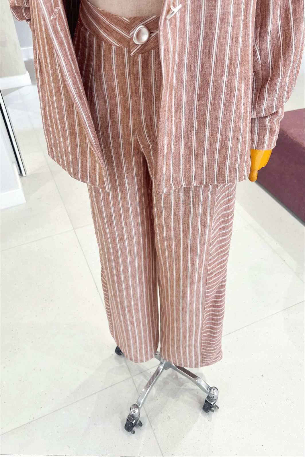 Calça Alfaiataria de Listras Abby - MiniMoni