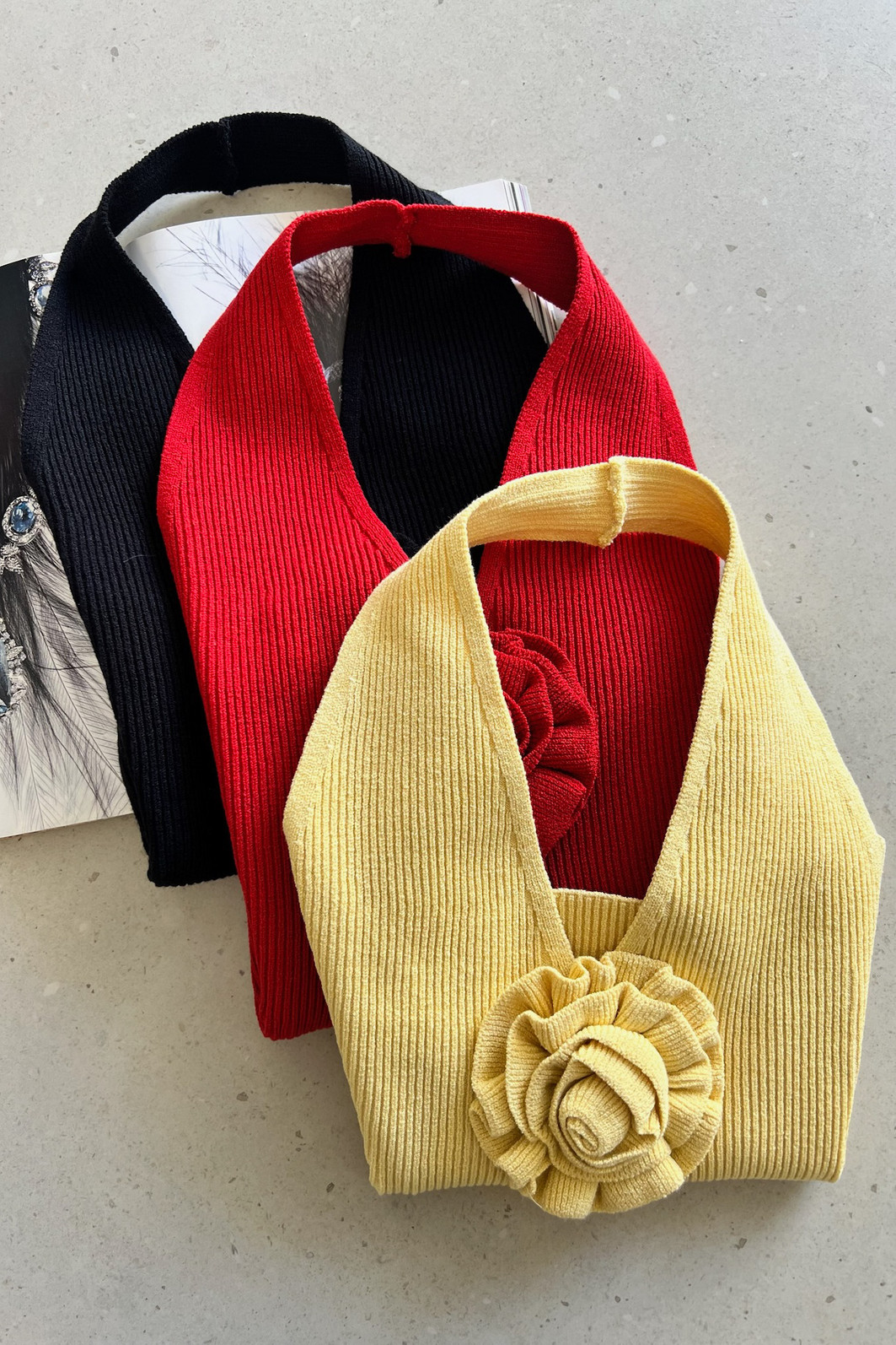 Top Frente Única de Linho com Flor - Mini Moni Top Frente Única de Linho com Flor - Mini Moni