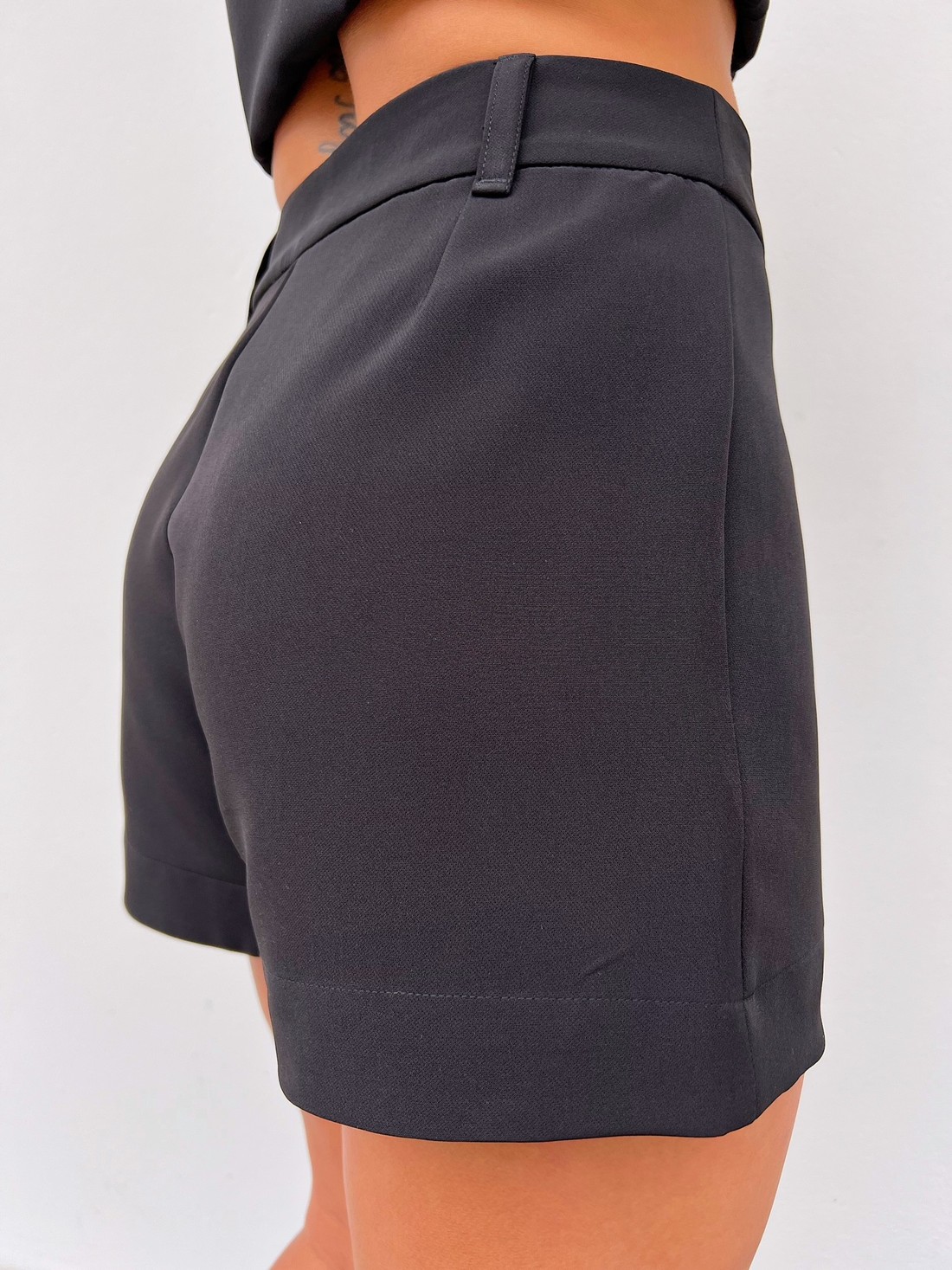 Shorts Preto Alfaiataria Marina Shorts Preto Alfaiataria Marina