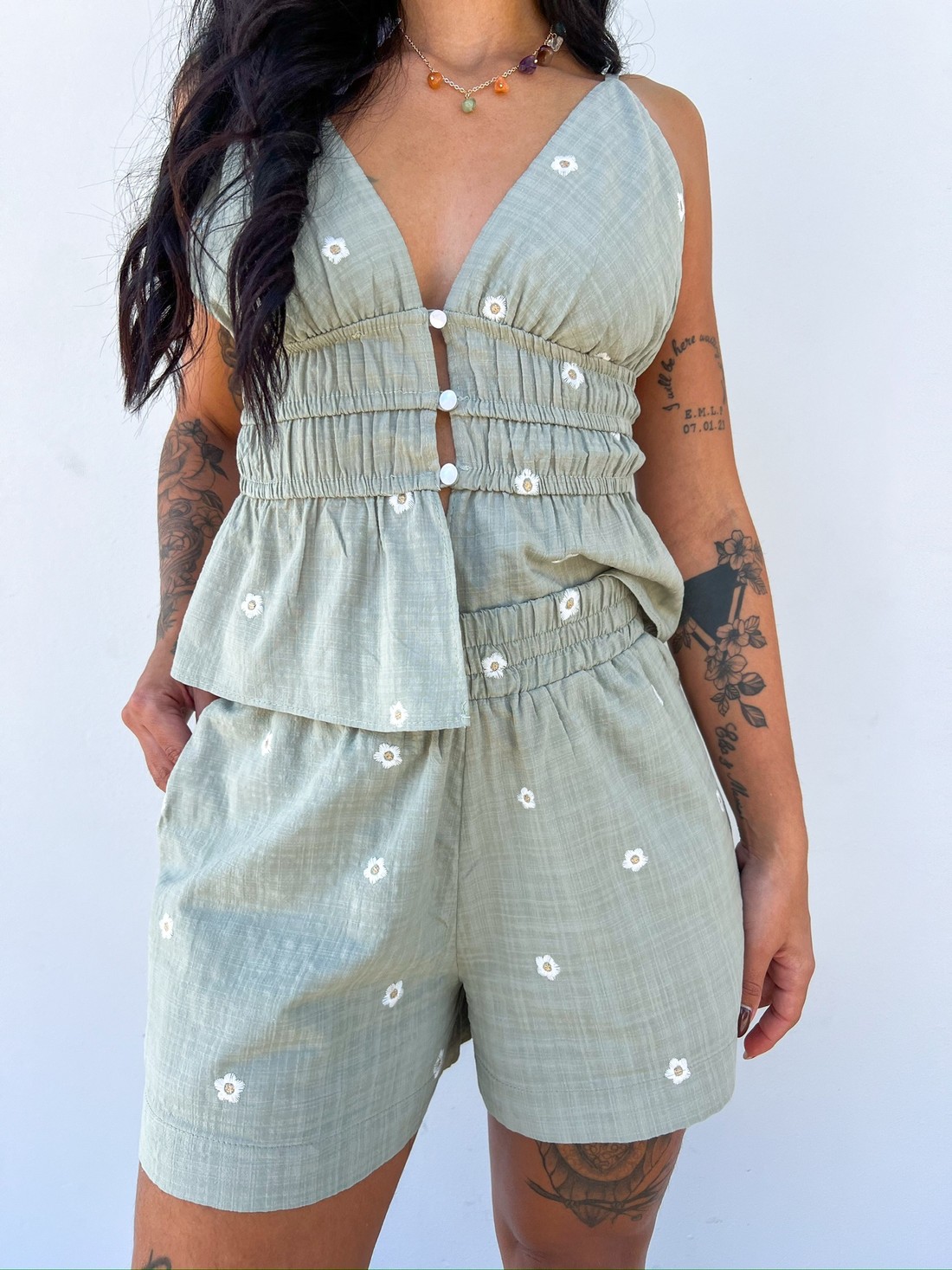 Shorts Feminino Bordado Jardim Verde Pistache - MiniMoni