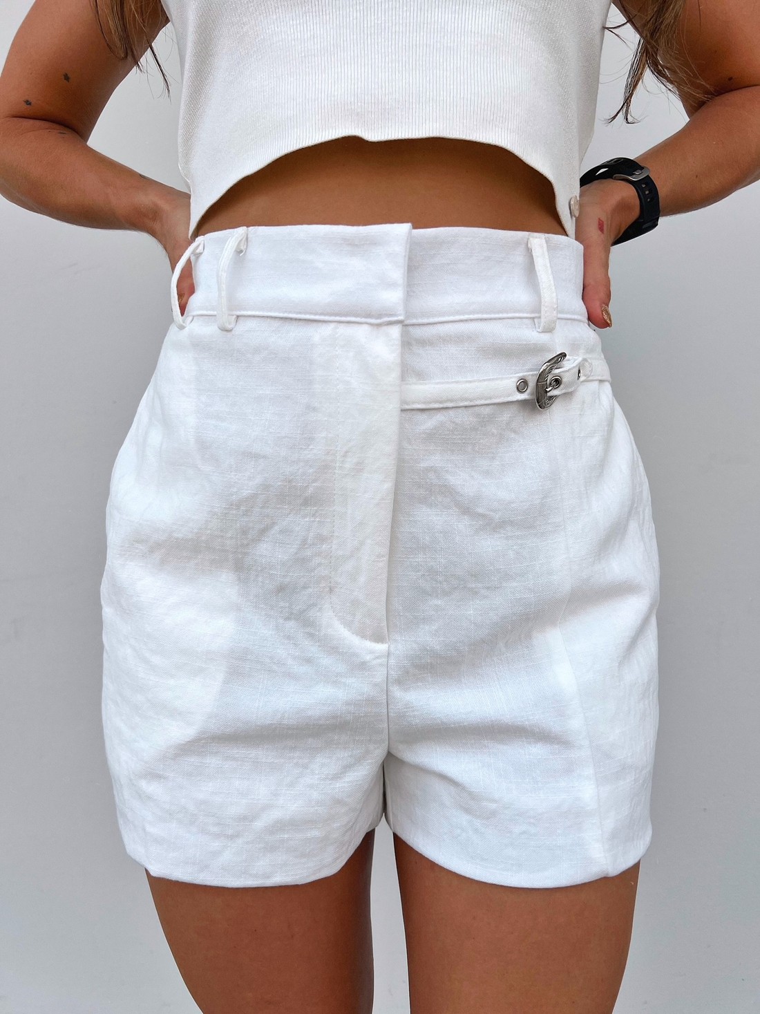 Shorts Curto Com Bolso Western Branco