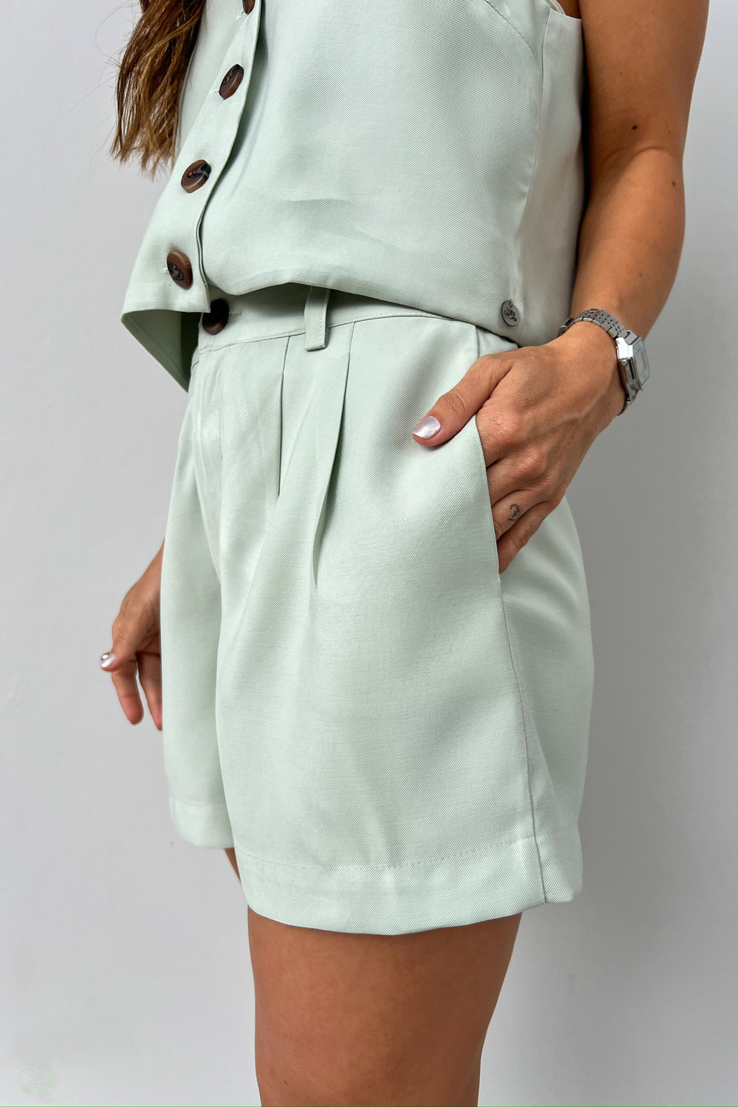 Shorts de Alfaiataria Verde Pistache Elise  - Mini Moni