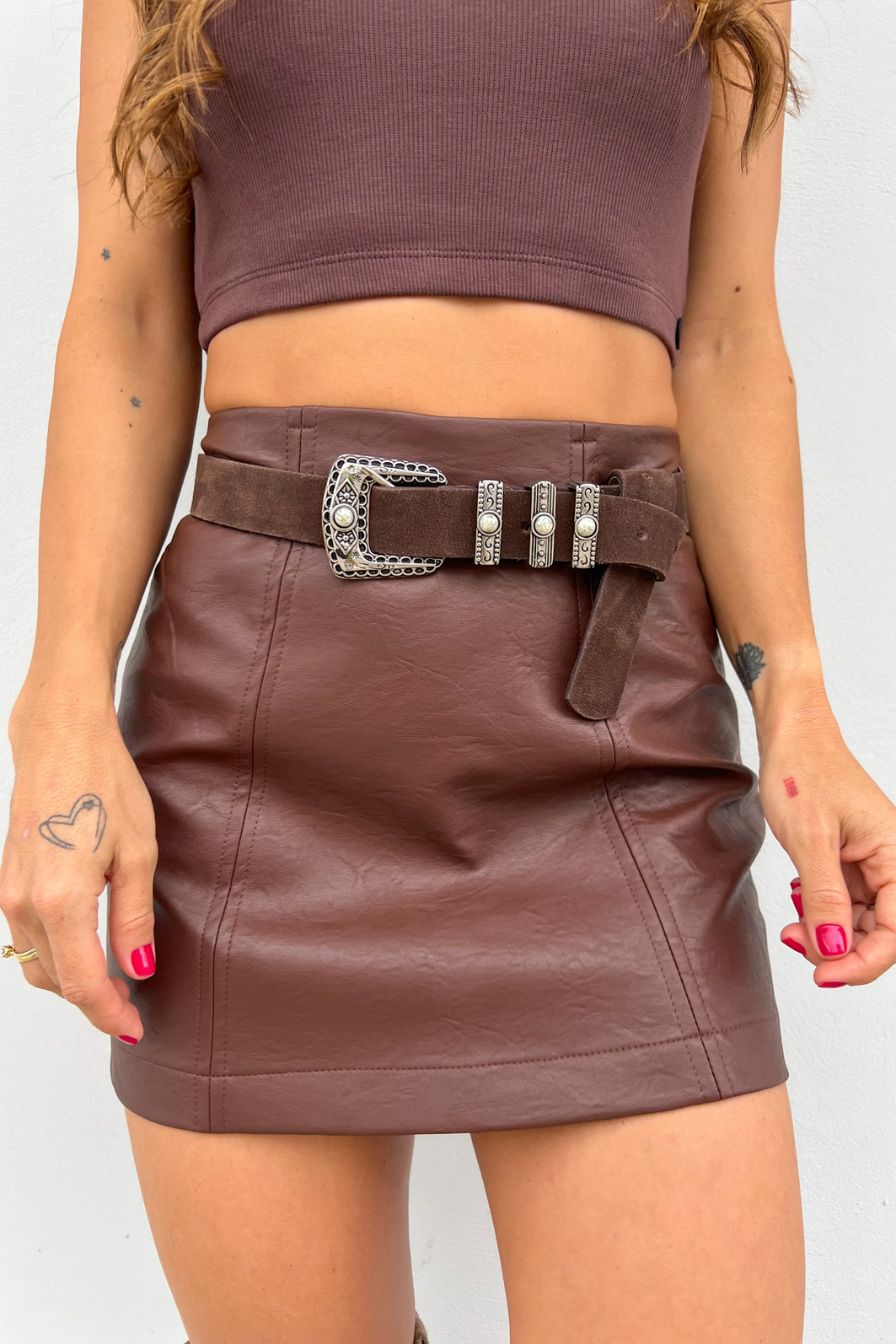 Shorts Saia de Couro Marrom Teodora - Mini Moni