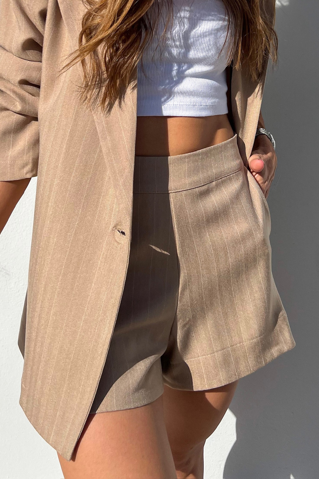 Shorts de Alfaiataria Castanha Tonton - Mini Moni Shorts de Alfaiataria Castanha Tonton - Mini Moni