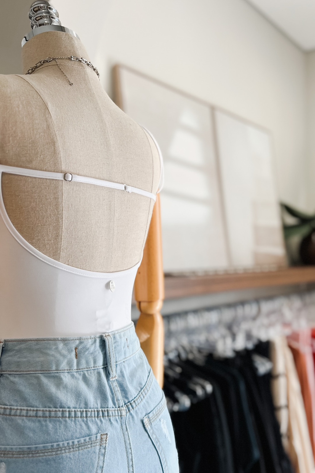 Blusa Feminina de Corda Branca Emília - Mini Moni Blusa Feminina de Corda Branca Emília - Mini Moni