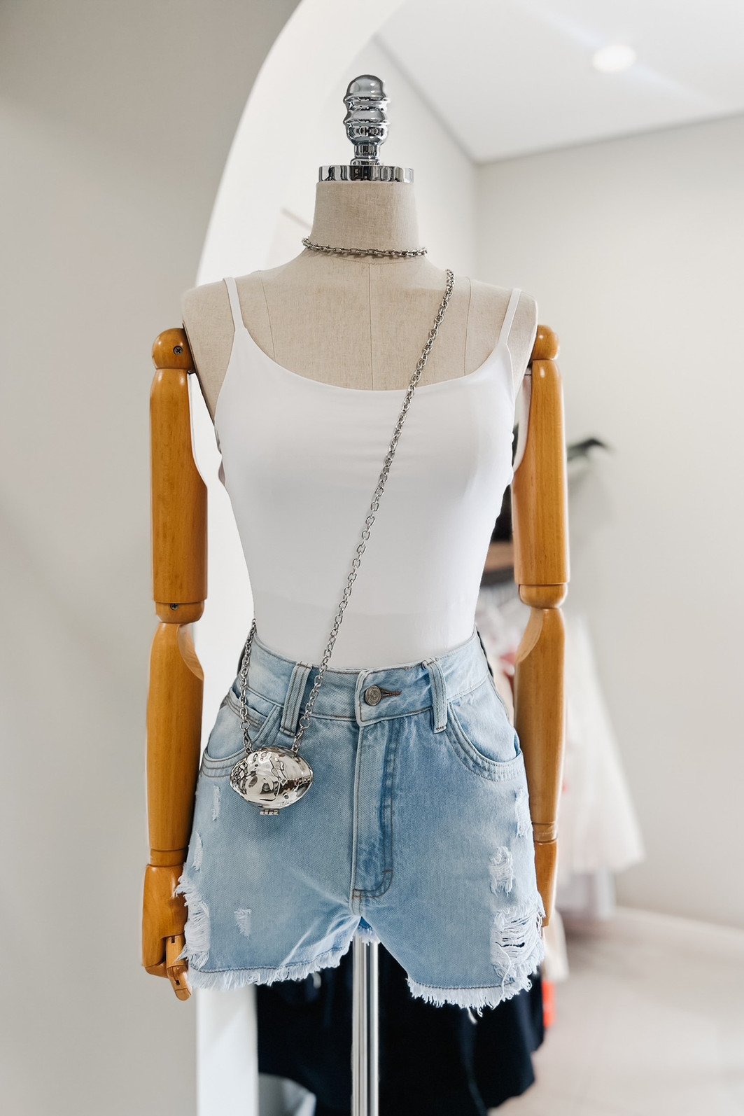 Blusa Feminina de Corda Branca Emília - Mini Moni Blusa Feminina de Corda Branca Emília - Mini Moni