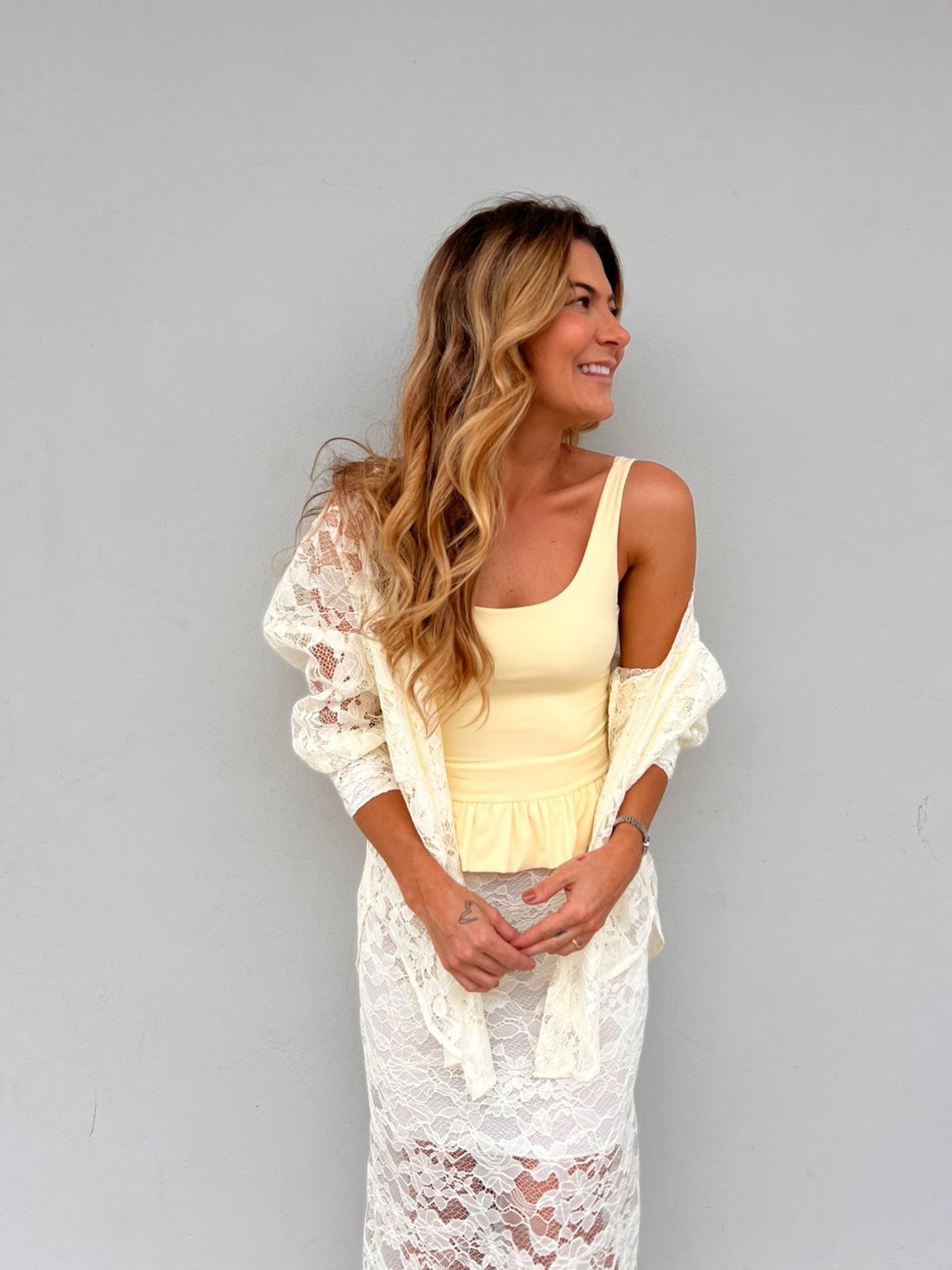 Blusa Peplum Amarelo Manteiga Lady - MiniMoni Blusa Peplum Amarelo Manteiga Lady - MiniMoni