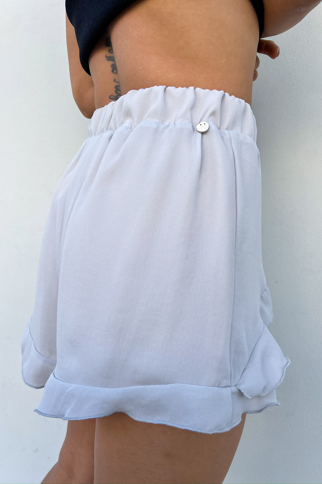 Shorts de Babados Jeni Cinza - Mini Moni