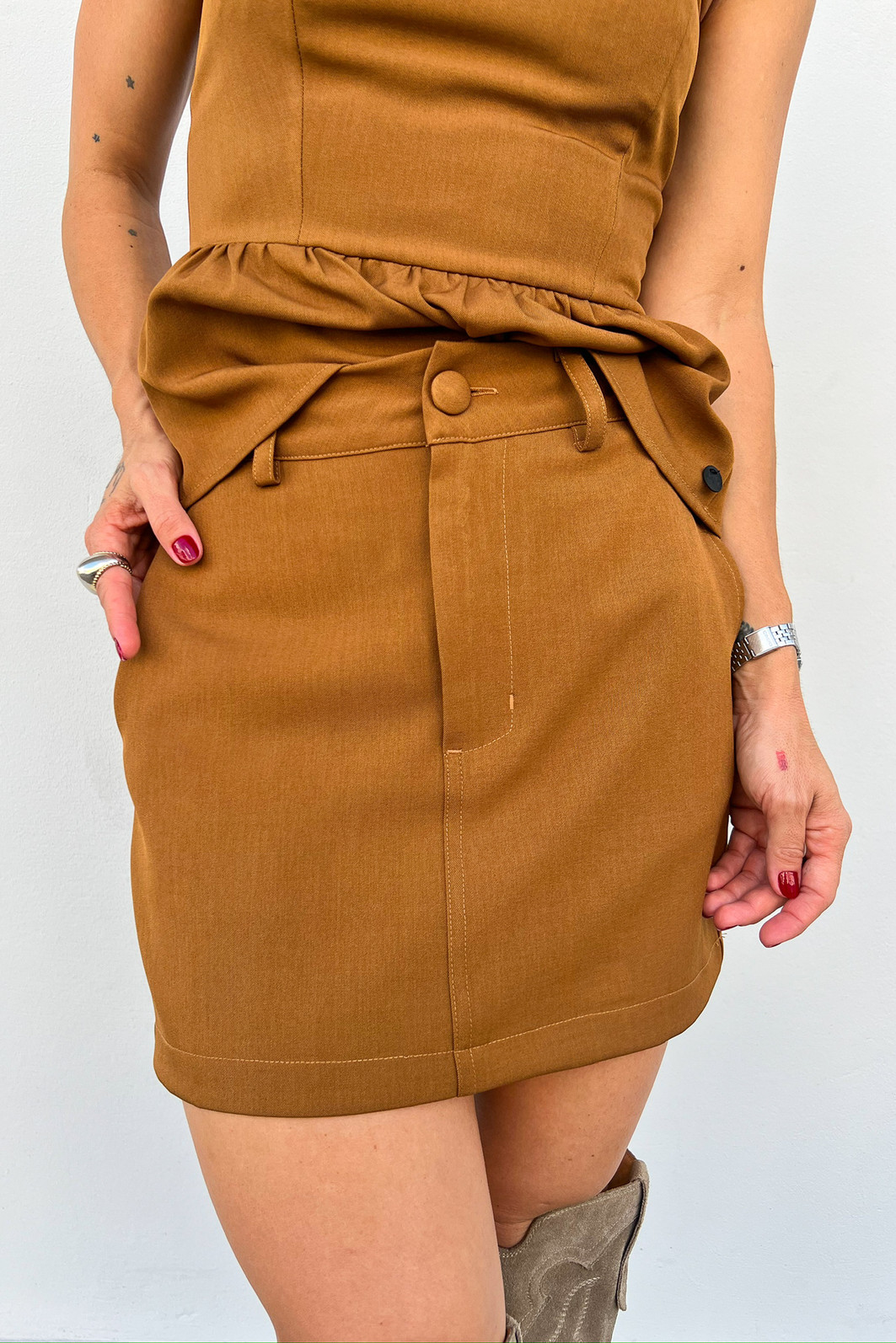 Shorts Saia Celina Marrom - Mini Moni Shorts Saia Celina Marrom - Mini Moni