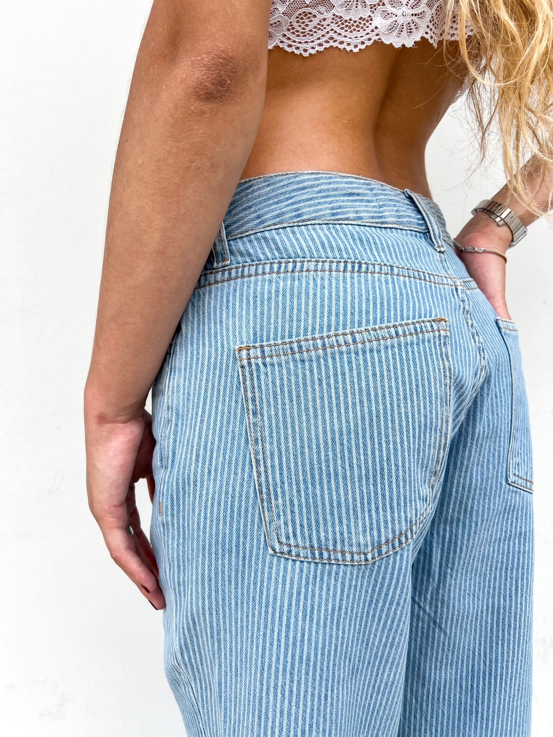 Calça Jeans Feminina Listrada Pandora - Mini Moni Calça Jeans Feminina Listrada Pandora - Mini Moni