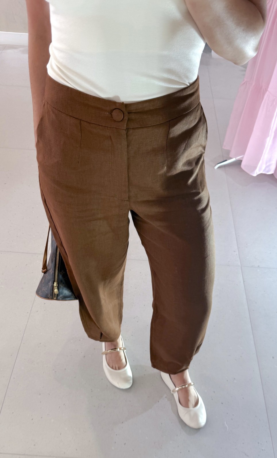 Calça de Linho Cacau Camille - MiniMoni Calça de Linho Cacau Camille - MiniMoni