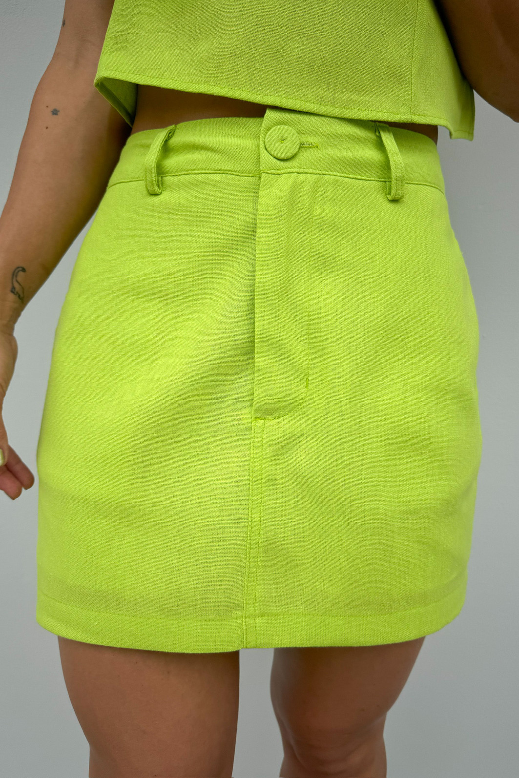 Shorts Saia Verde Lima Celina - Mini Moni Shorts Saia Verde Lima Celina - Mini Moni