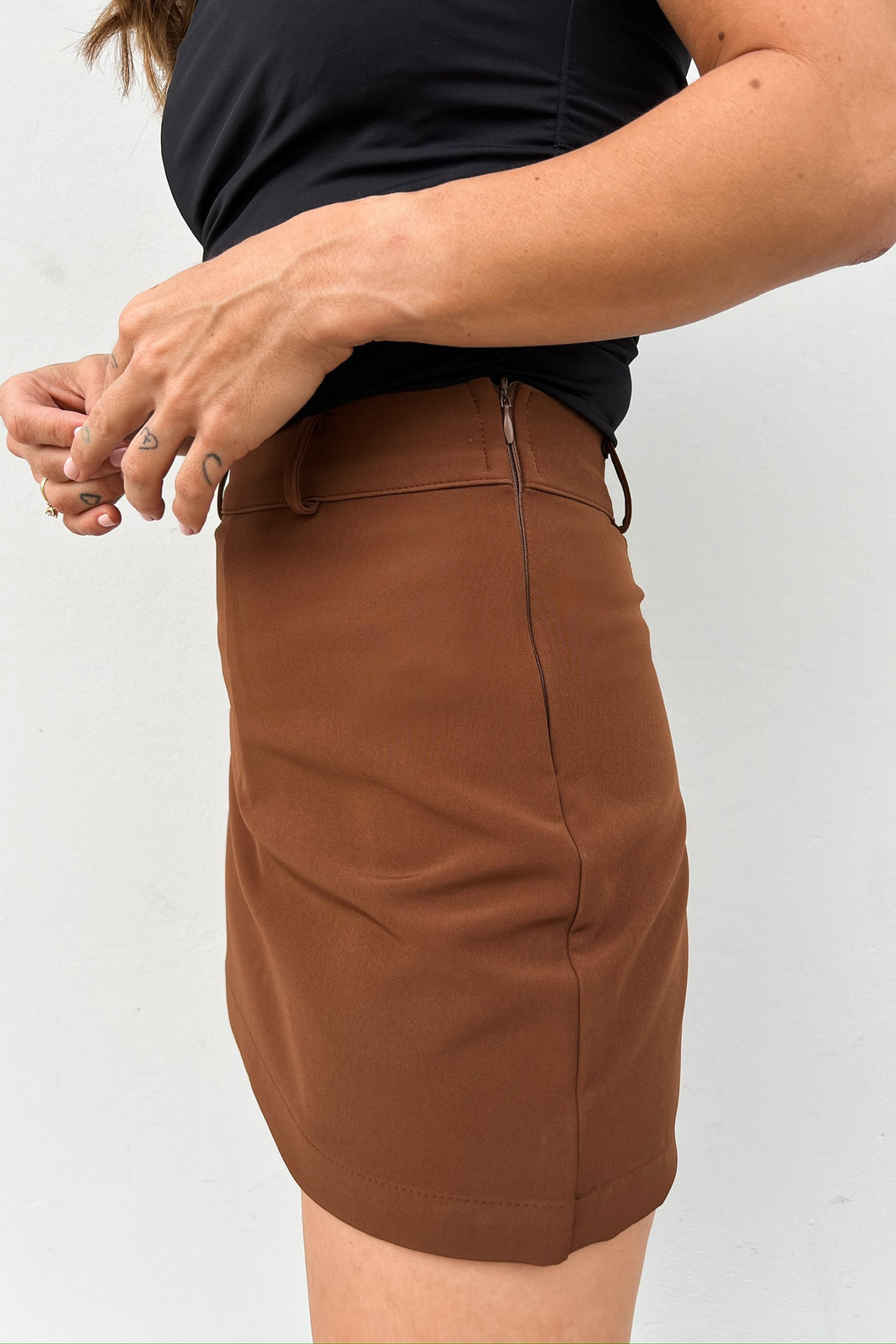 Shorts Saia de Alfaiataria Pamela – Mini Moni Shorts Saia de Alfaiataria Pamela – Mini Moni