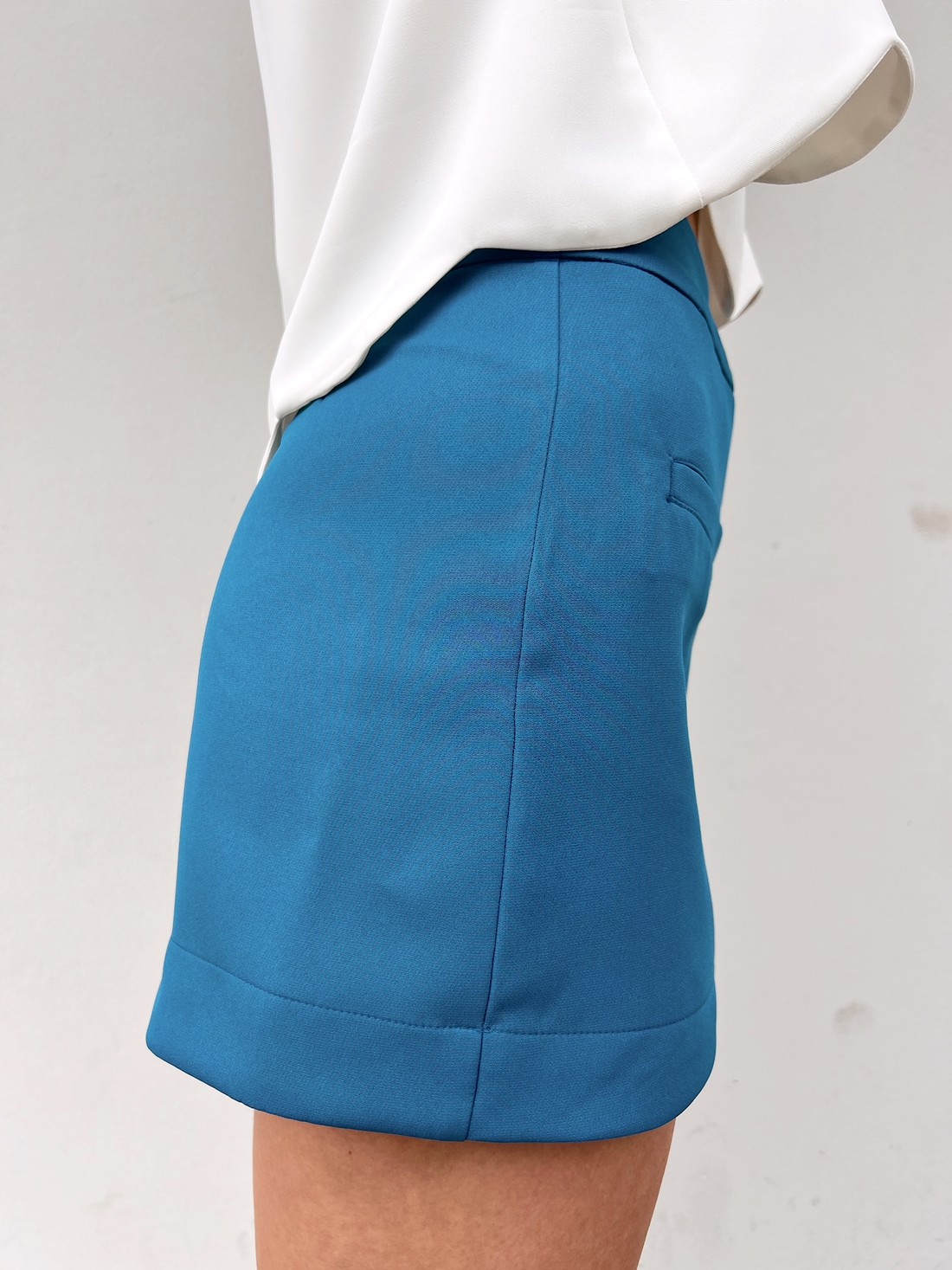 Shorts Saia Feminino Azul Thaiana Mini Moni