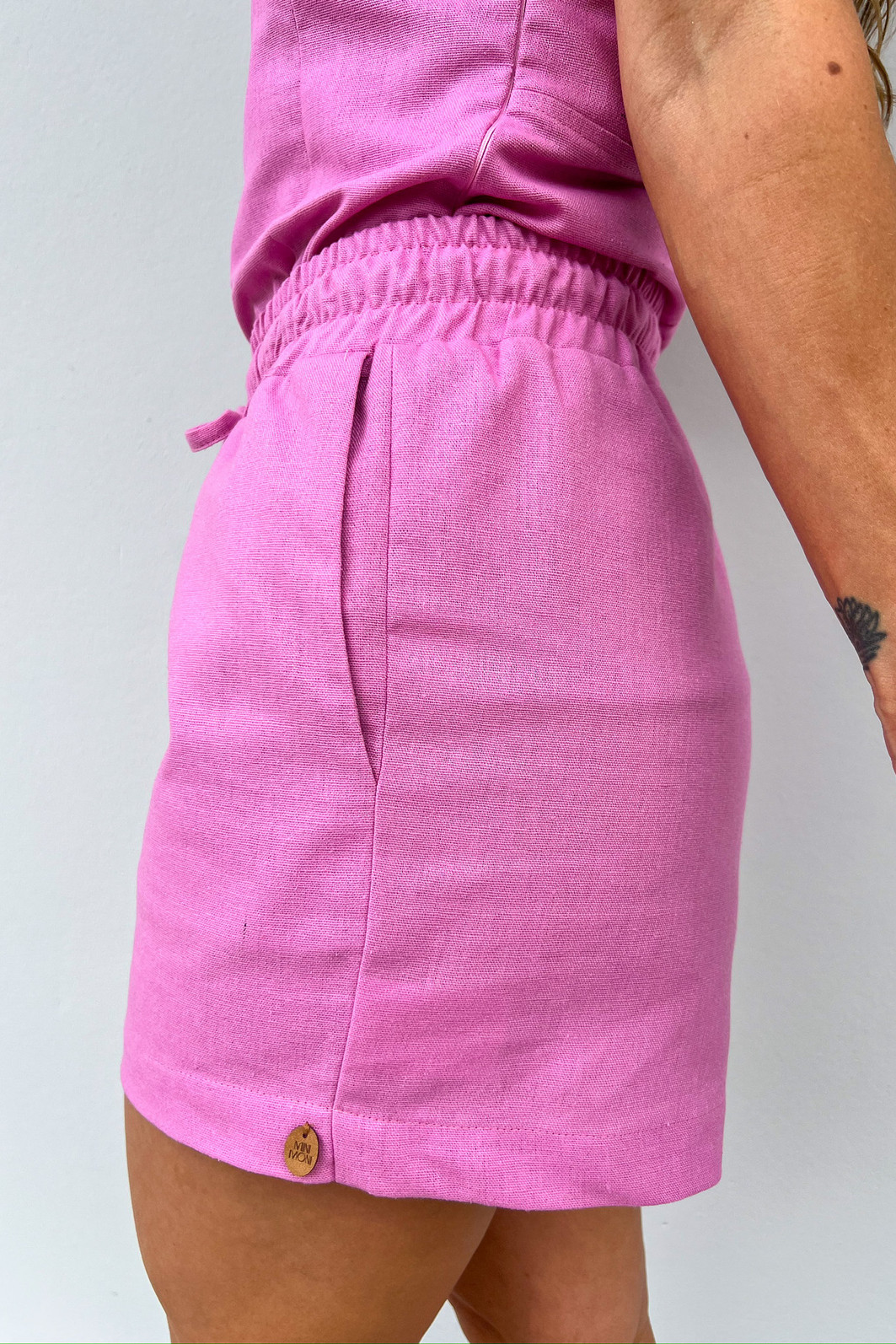 Shorts de Linho Emily Rosa - Mini Moni Shorts de Linho Emily Rosa - Mini Moni