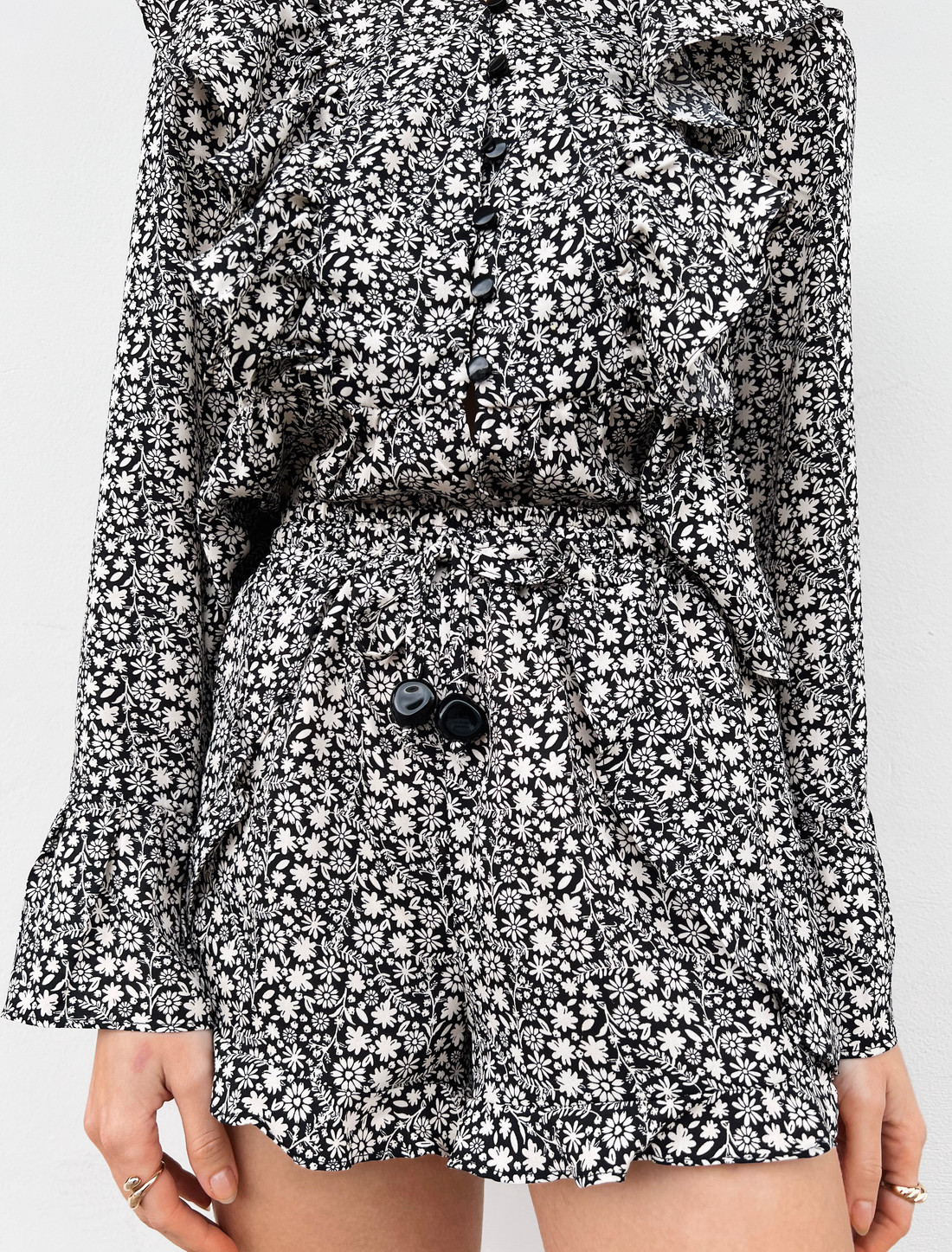 Shorts Estampado Feminino Curto Com Babados Jardins - Mini Moni