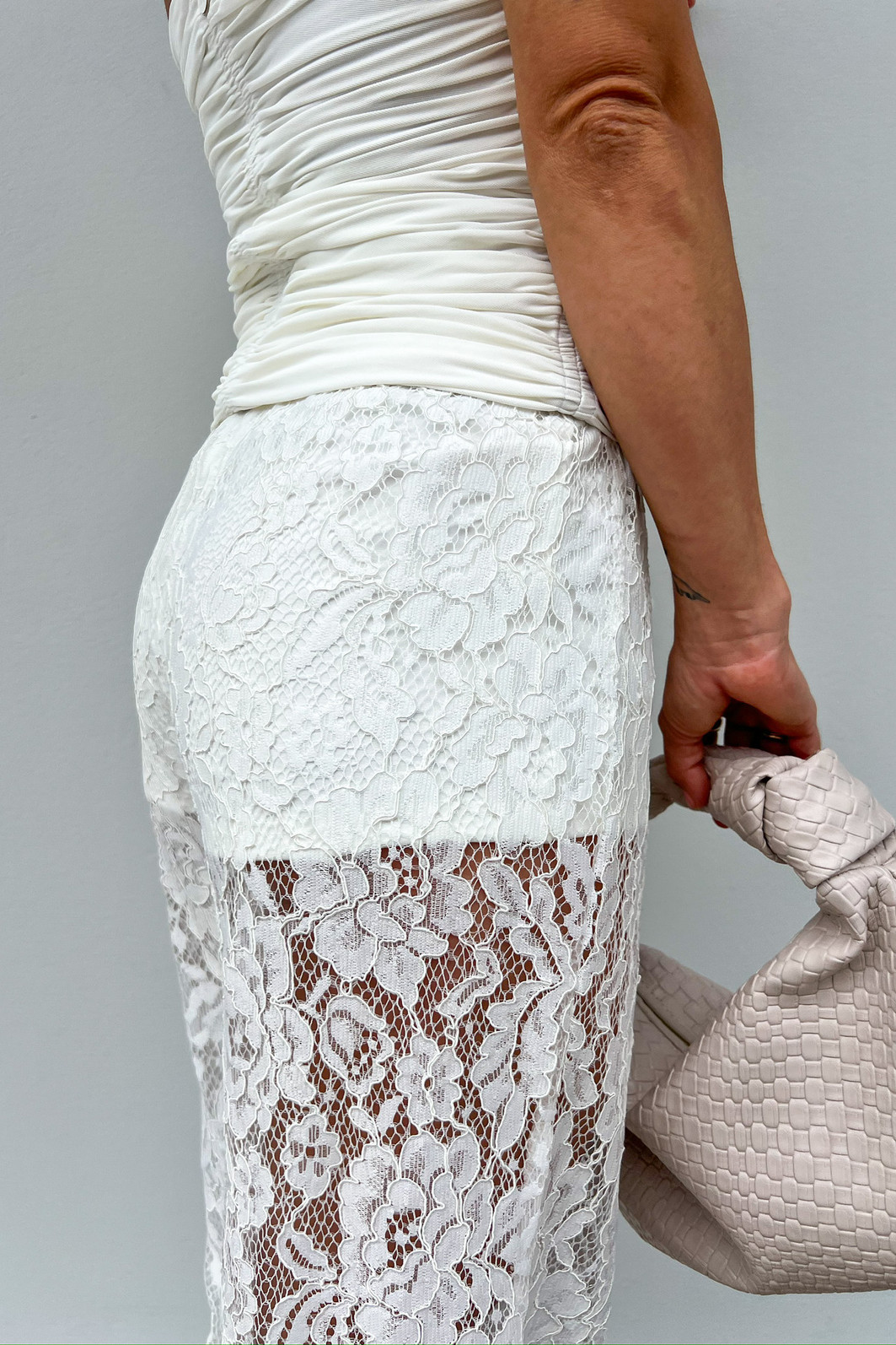 Calça de Renda Branca Santorine - Mini Moni Calça de Renda Branca Santorine - Mini Moni