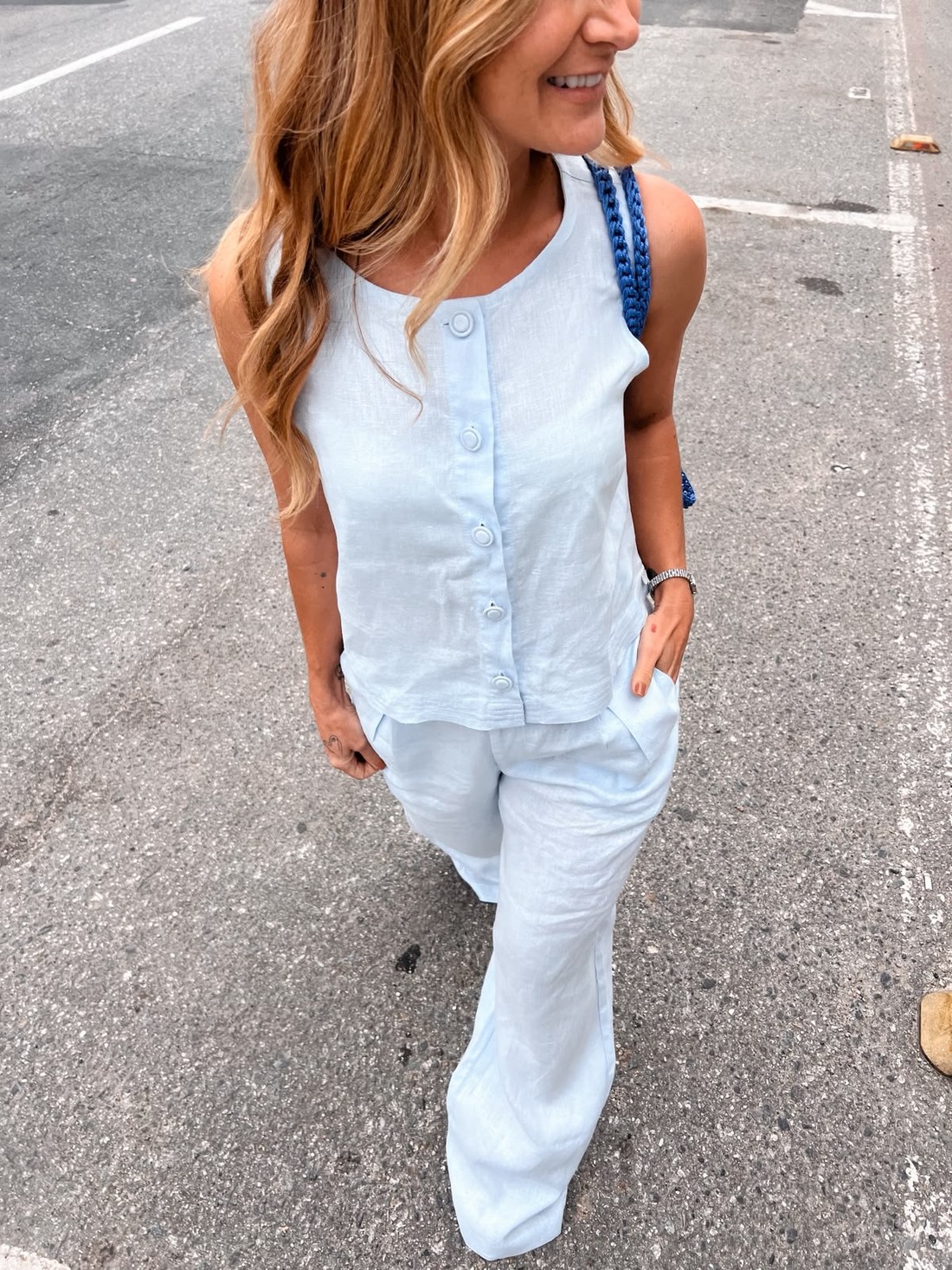Blusa de Linho Azul Scarlet - MiniMoni Blusa de Linho Azul Scarlet - MiniMoni