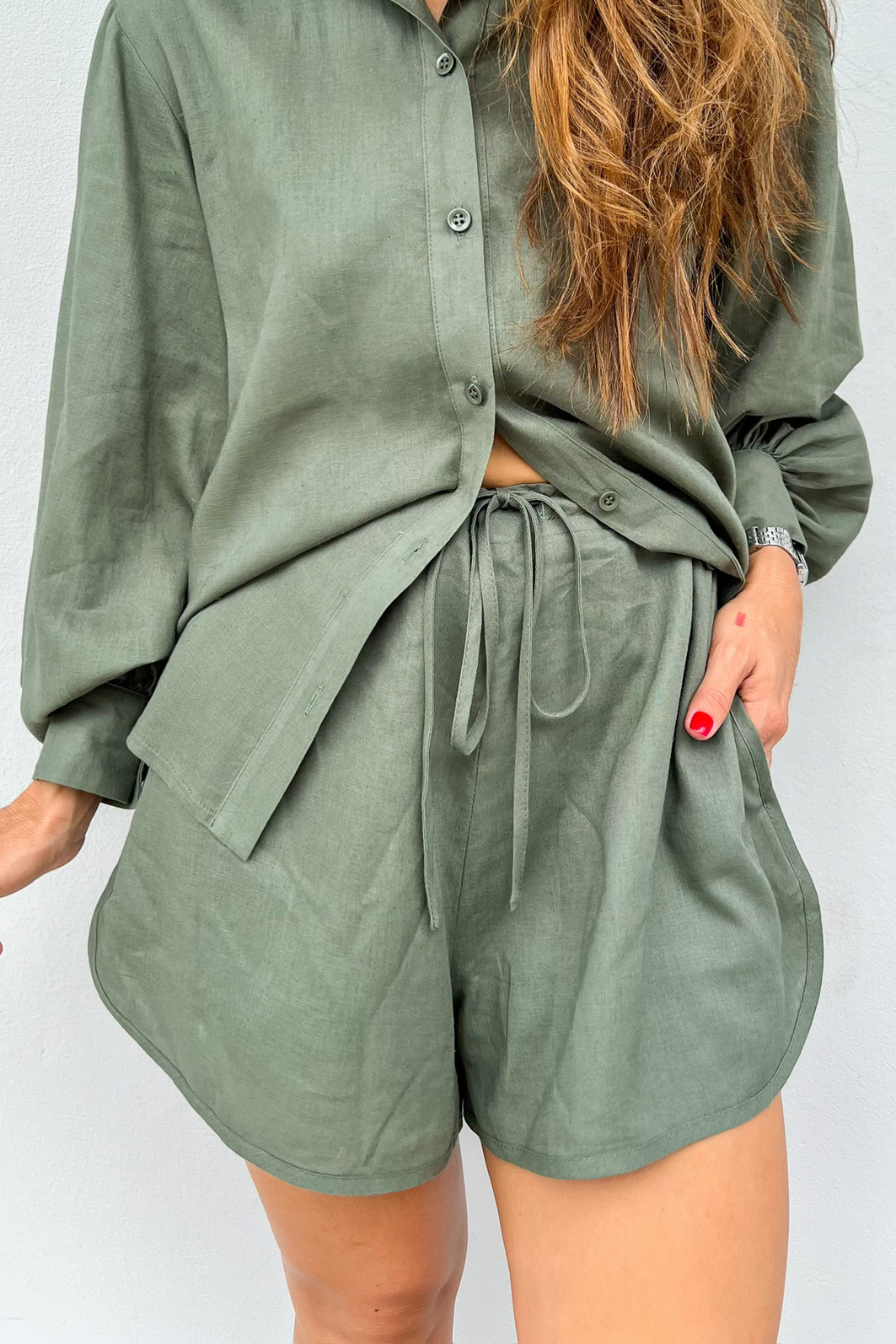 Shorts de Linho Verde Isabel - Mini Moni Shorts de Linho Verde Isabel - Mini Moni