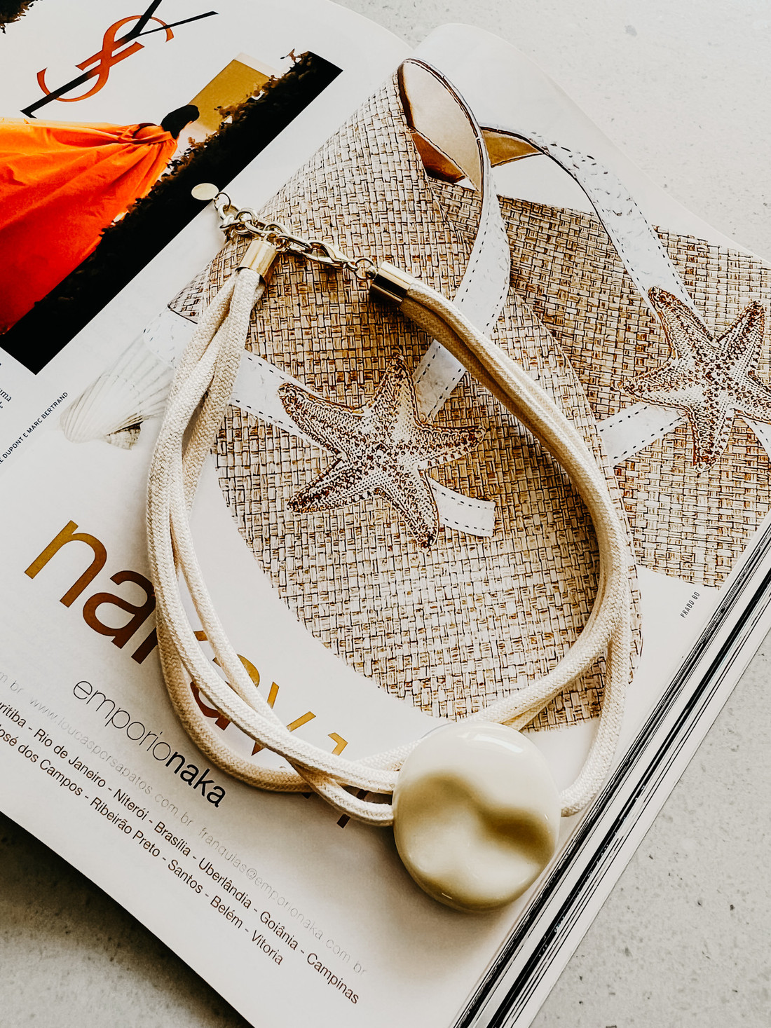 Colar Corda Feminino Branco Cris - Mini Moni Colar Corda Feminino Branco Cris - Mini Moni