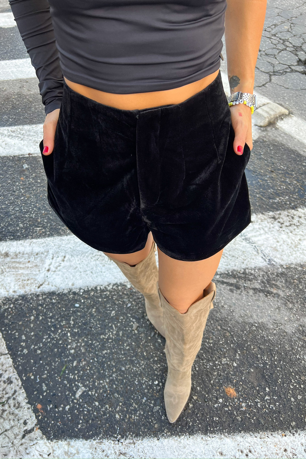 Shorts de Veludo Domênica Preto – Mini Moni