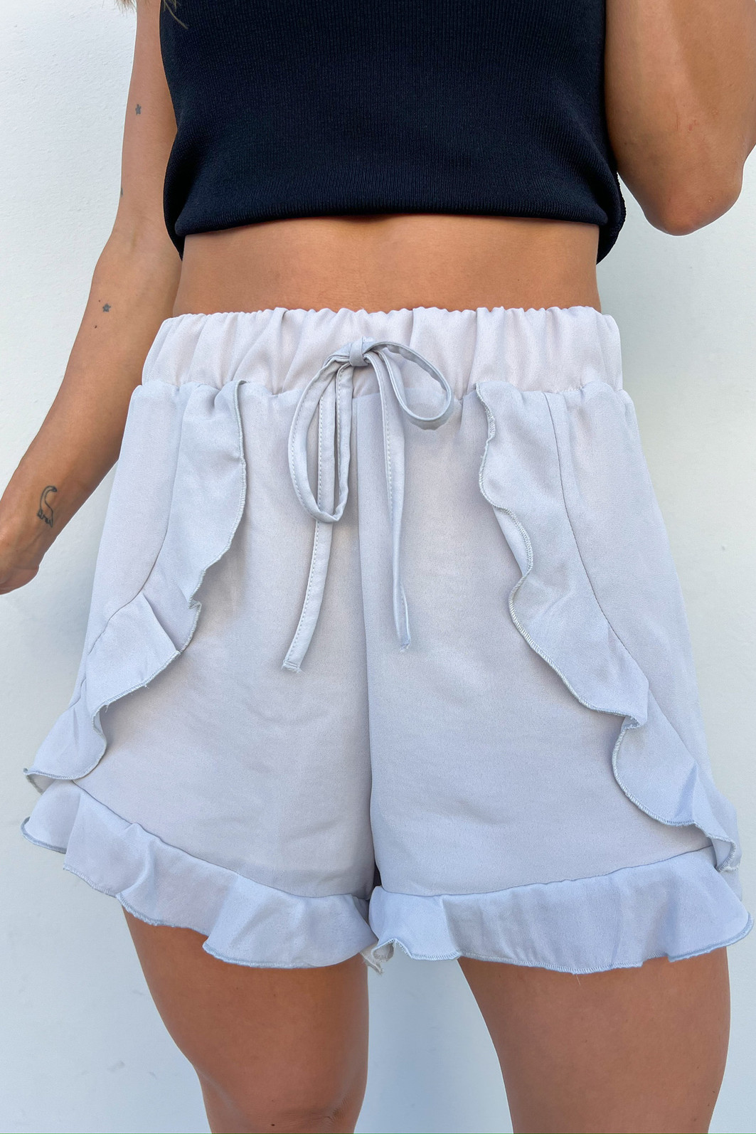 Shorts de Babados Jeni Cinza - Mini Moni