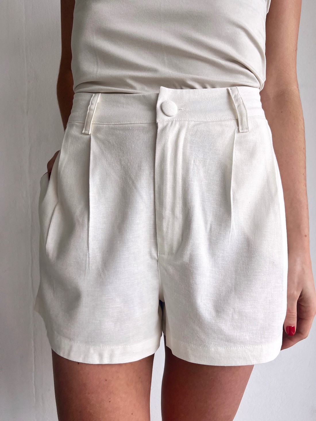 Shorts De Linho Feminino Branco Sofia - Mini Moni