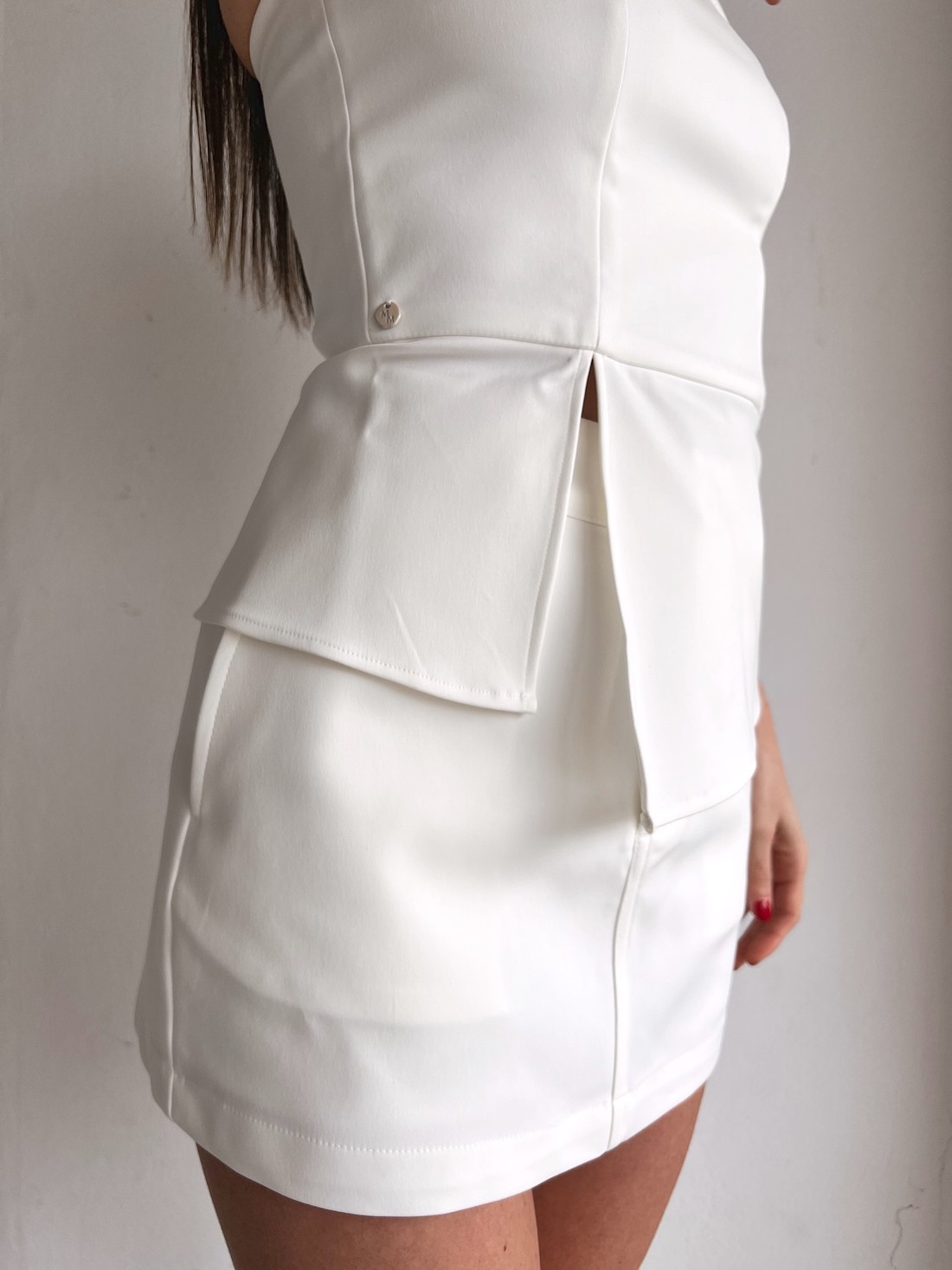 Shorts Saia Branco Margarida - Mini Moni