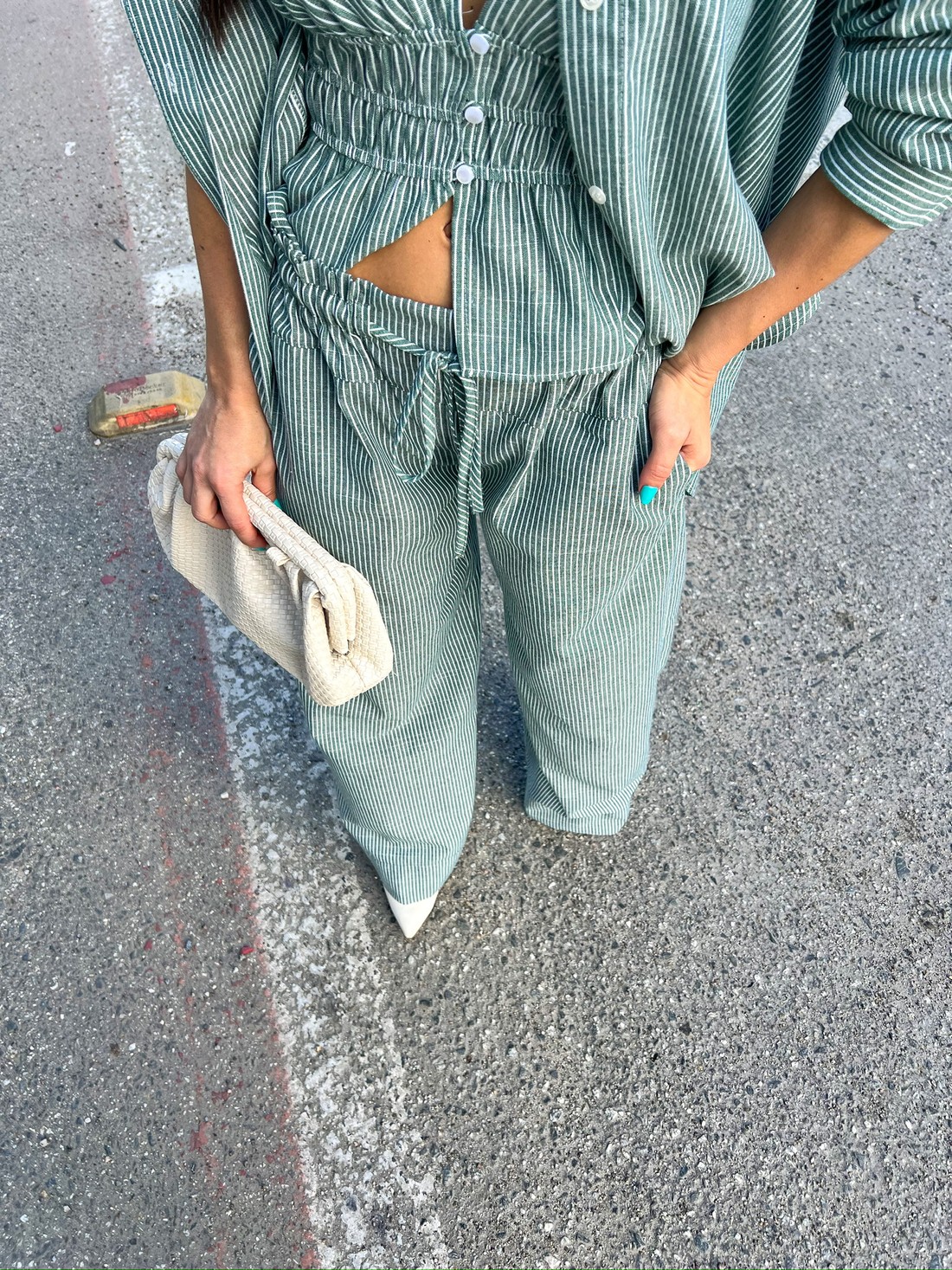 Calça de Alfaiataria de Listras Verde Camille - MiniMoni Calça de Alfaiataria de Listras Verde Camille - MiniMoni