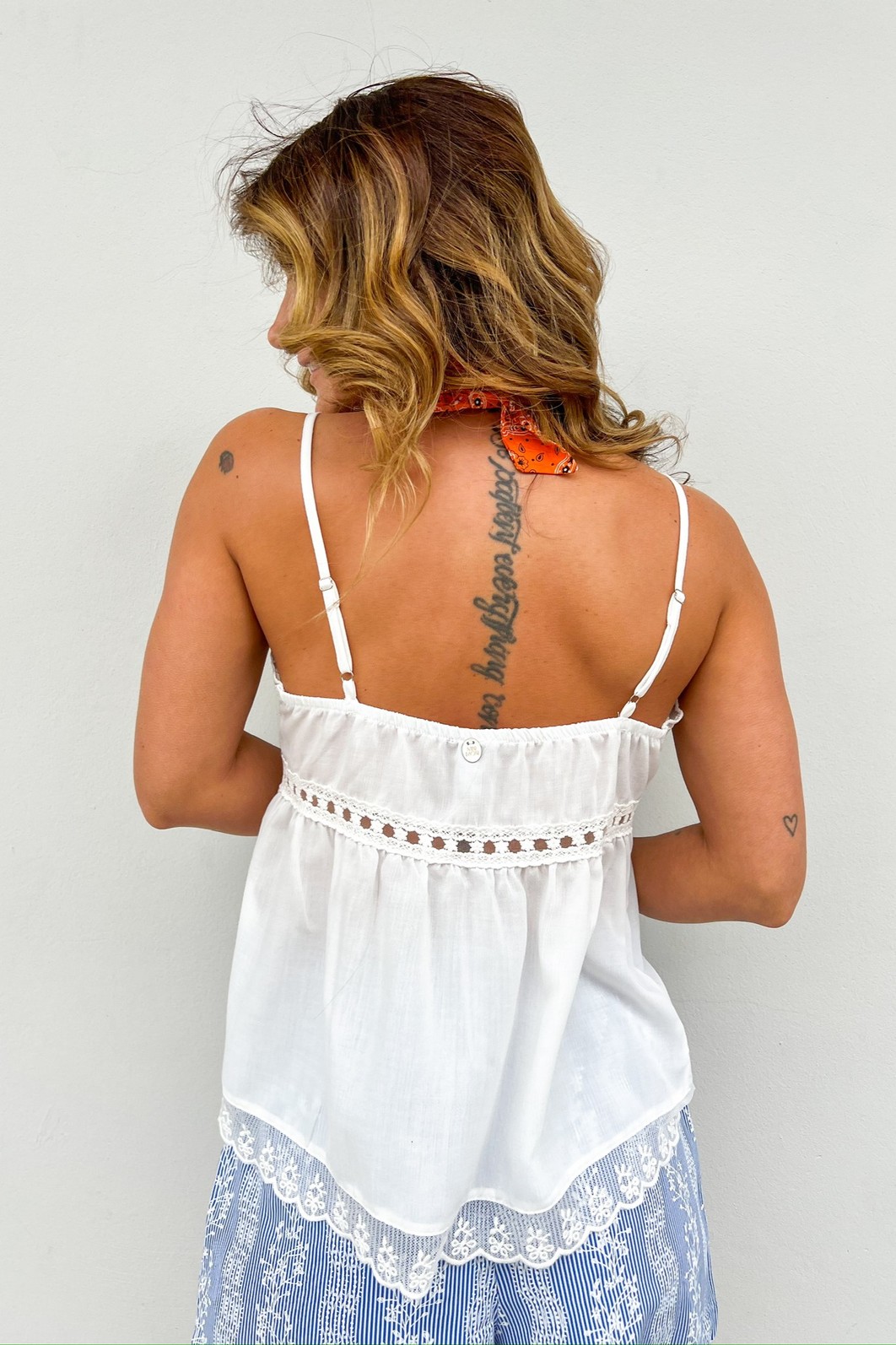 Blusa de Alça com Renda Cinderela - MiniMoni Blusa de Alça com Renda Cinderela - MiniMoni