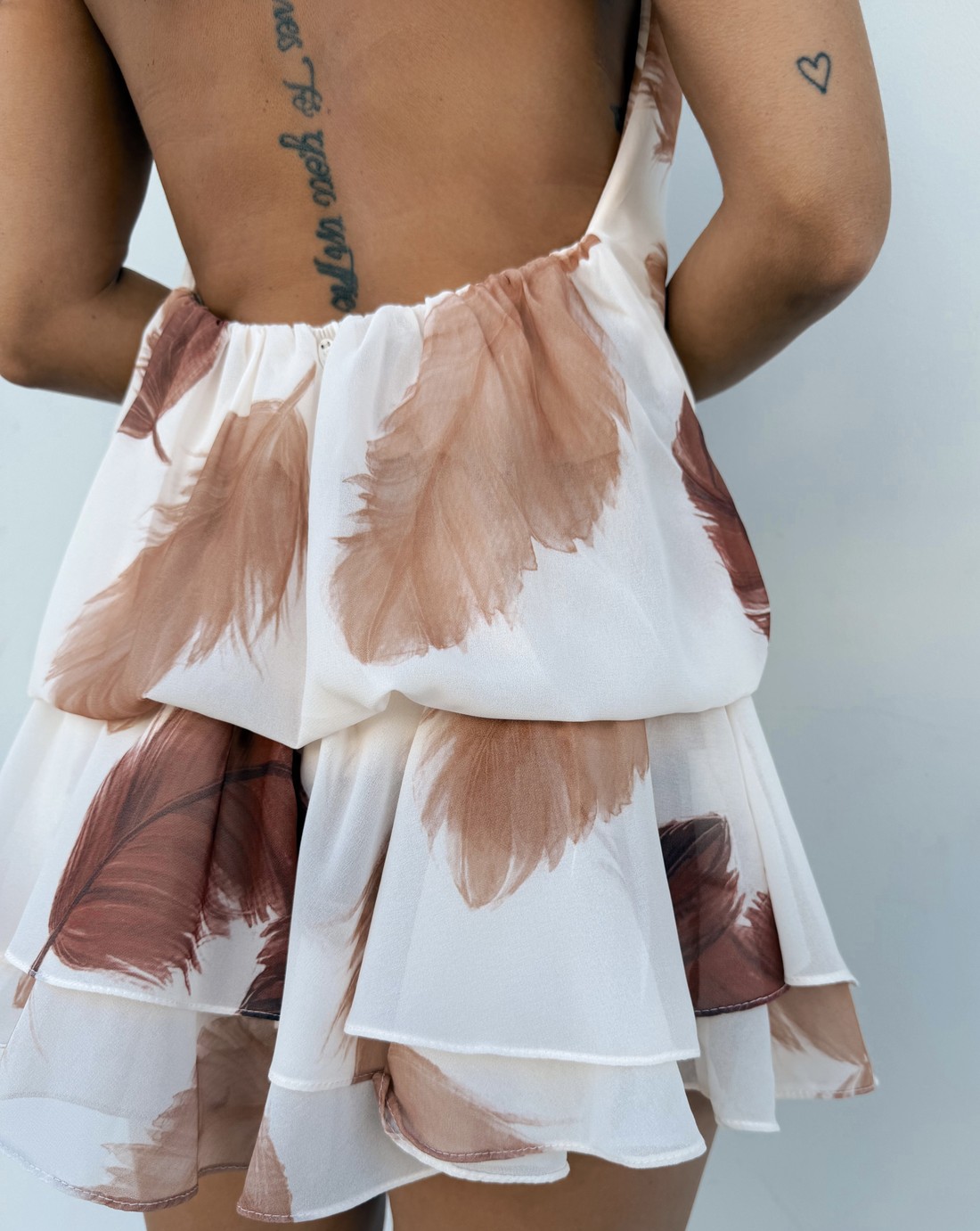 Macaquinho Floral Bege Pandora - MiniMoni