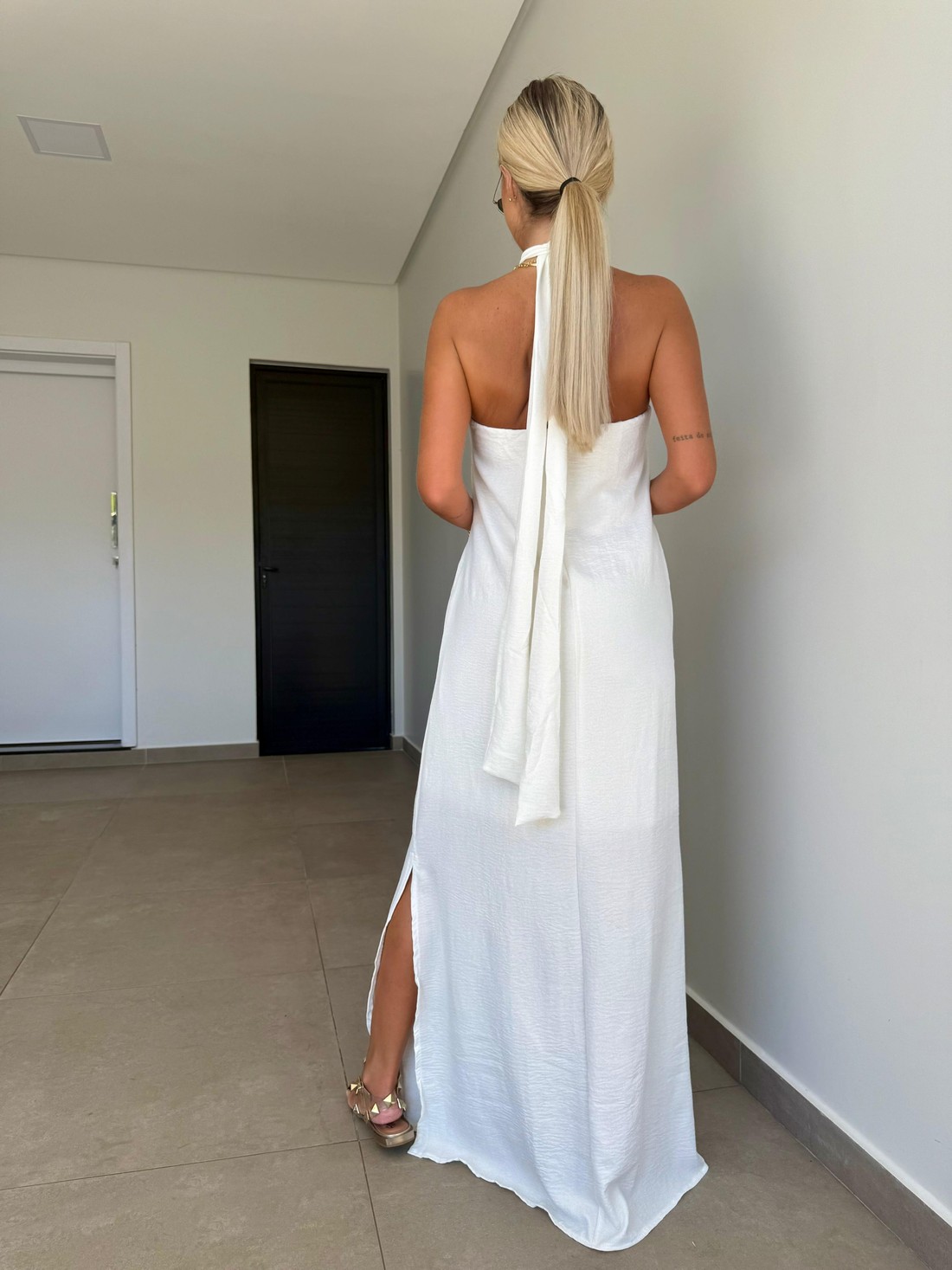 Vestido Off White Longo Festa VESTIDO DE FESTA LONGO CHIFFON MILA