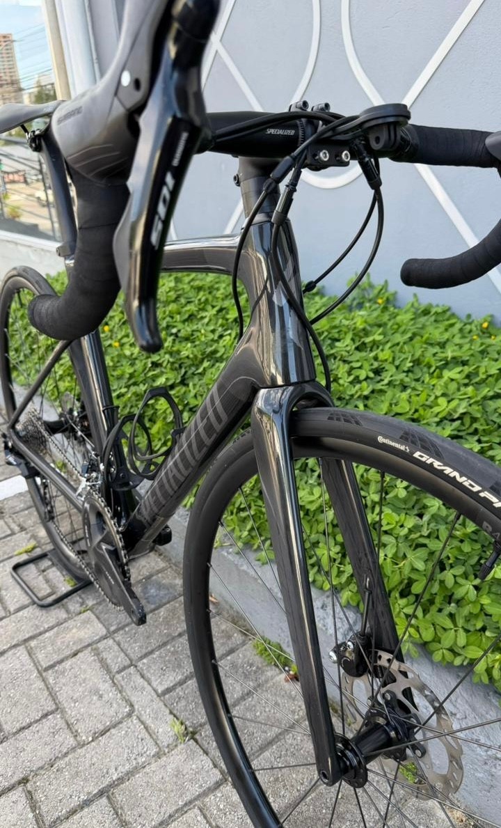 Specialized Tarmac SL6 Sport Disc Specialized Tarmac SL6 Sport Disc