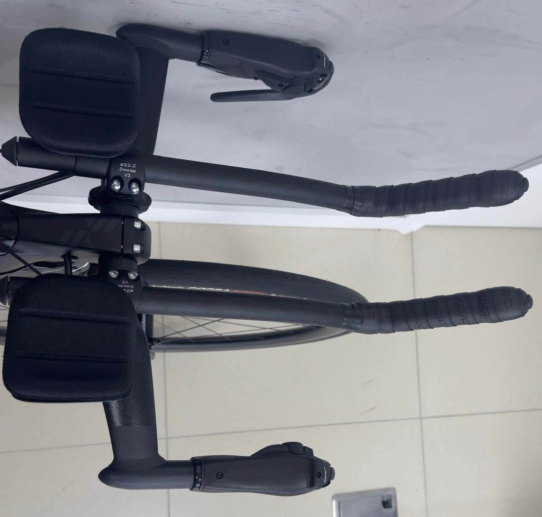 Felt IAx | Advanced | Rival eTap AXS