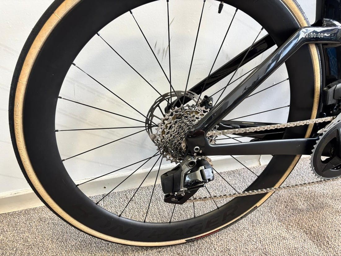 Trek Speed Concept SLR 6 Disc Trek Speed Concept SLR 6 Disc