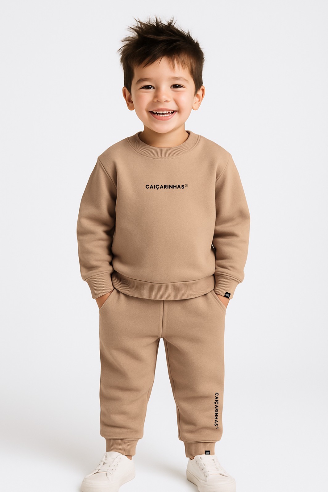 Kit Caiçarinhas® Moletom Confortável Infantil Blusão + Calça Cor Camelo Kit Caiçarinhas® Moletom Confortável Infantil Blusão + Calça Cor Camelo