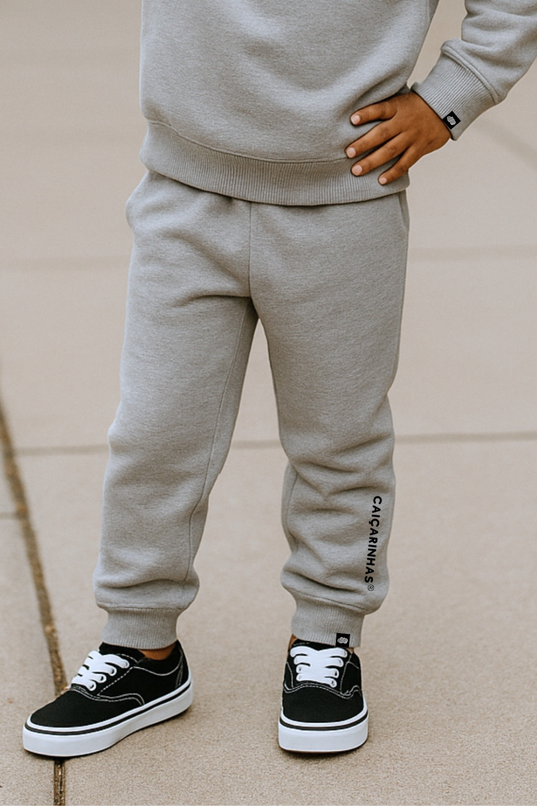 Kit Cinza Caiçarinhas® Casaco + Calça Moletom Infantil Confortável Kit Cinza Caiçarinhas® Casaco + Calça Moletom Infantil Confortável