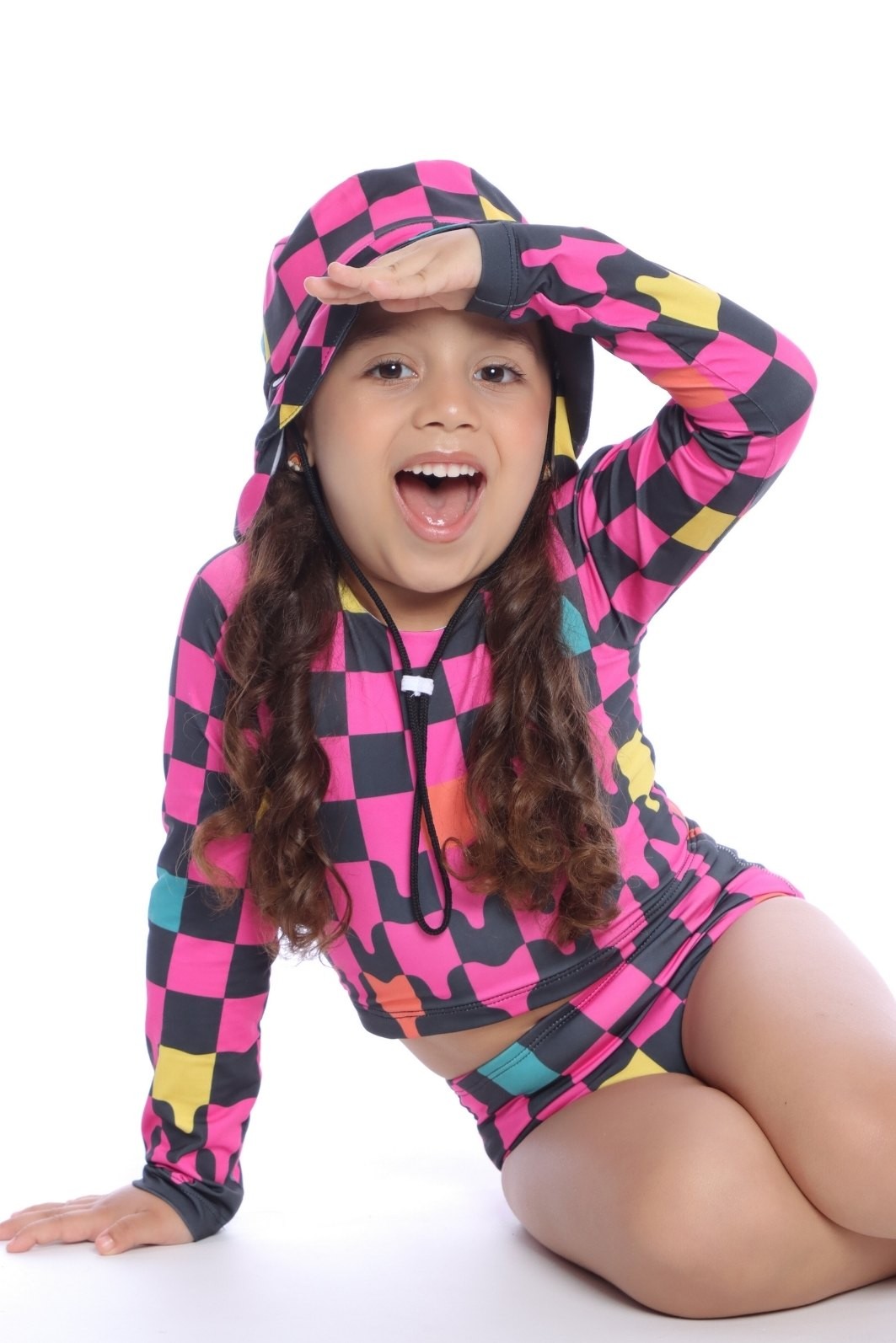 Cropped Manga Longa e Calcinha Alta Proteção UV50+ Rosa com Preto Cropped Manga Longa e Calcinha Alta Proteção UV50+ Rosa com Preto