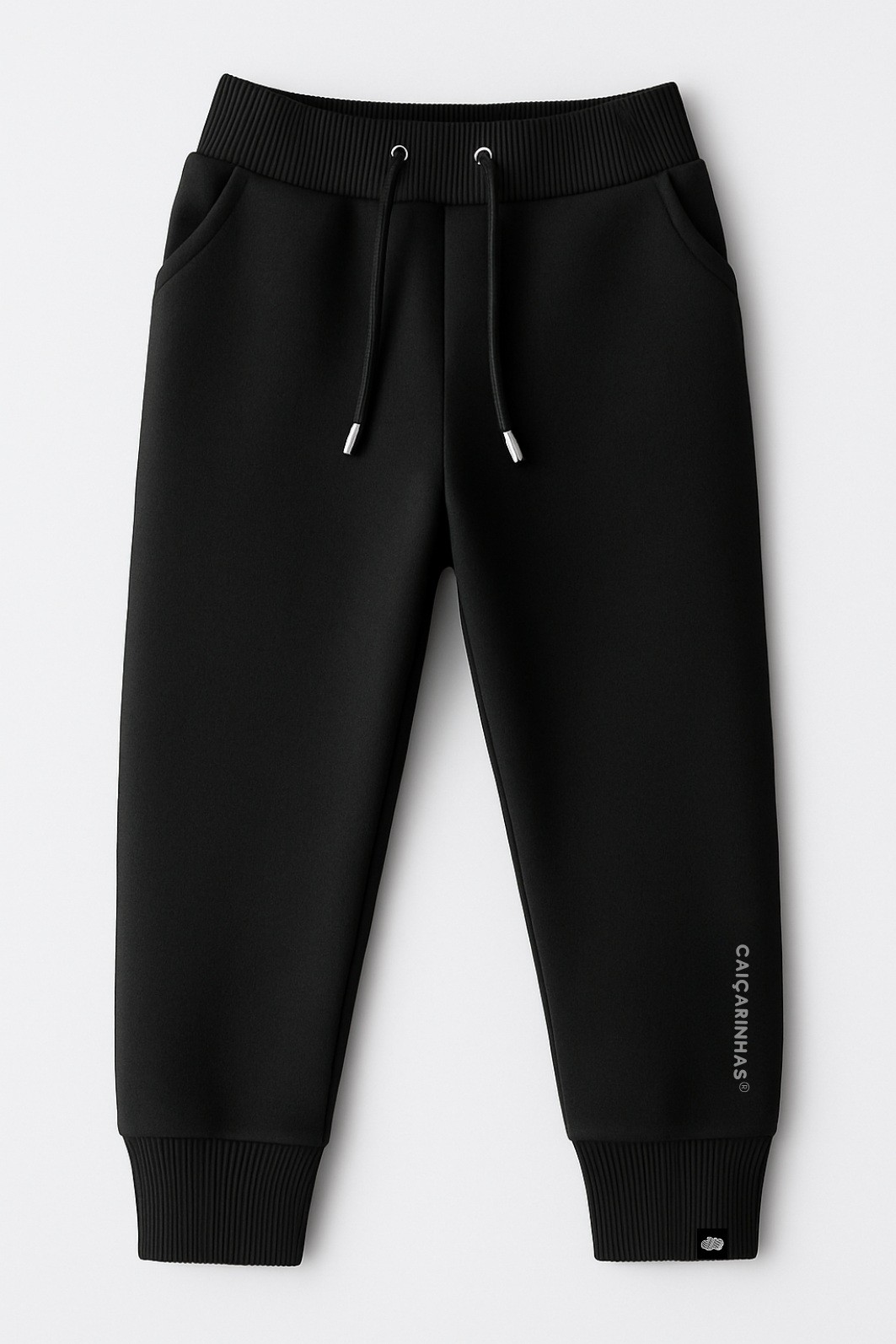 Calça infantil Jogger Preta com punho na cintura e tornozelo em tecido Moletom Flanelado