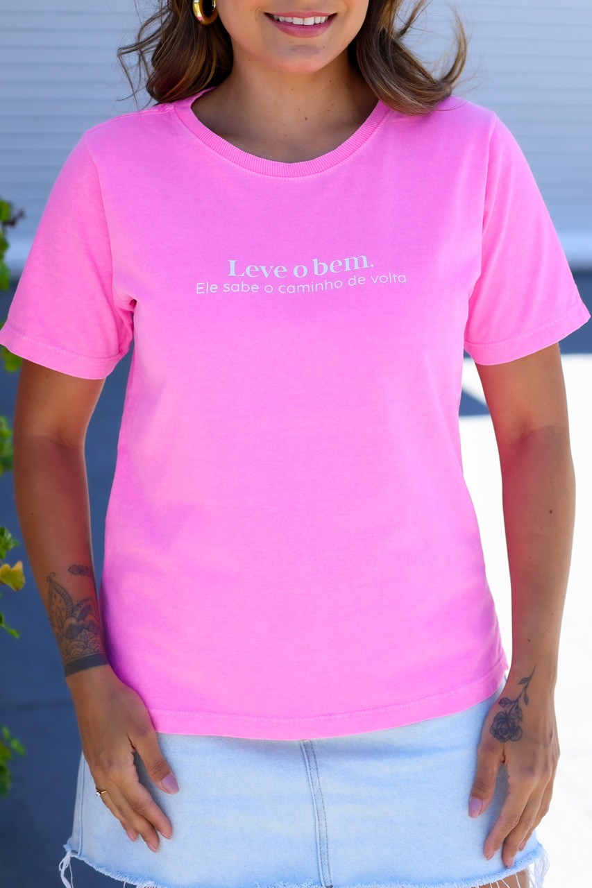 T-SHIRT ESTONADA LEVE O BEM - ROSA T-SHIRT ESTONADA LEVE O BEM - ROSA