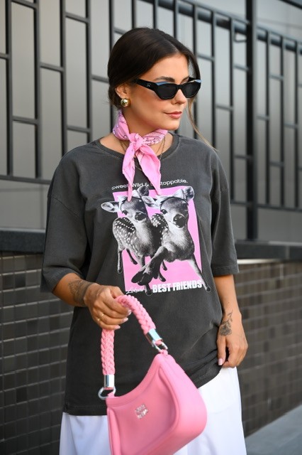 T-SHIRT ESTONADA  OVERSIZED BEST FRIENDS - CHUMBO