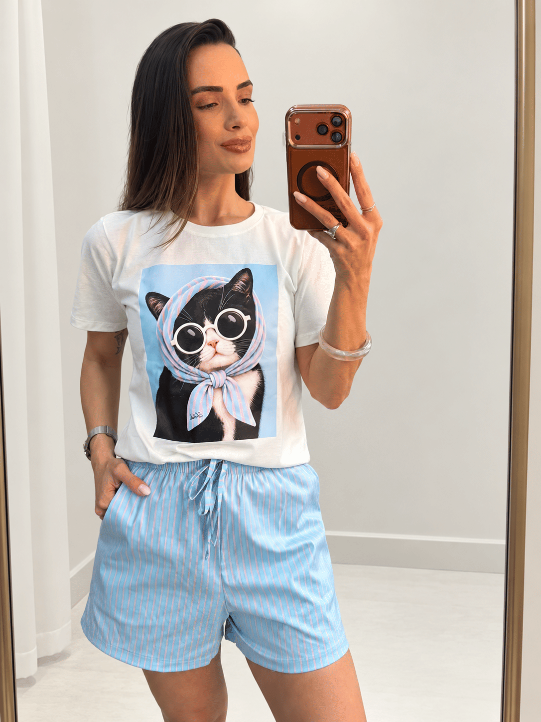 SHORTS REBECA LISTRADO - AZUL COM ROSA