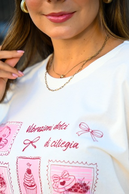 T-SHIRT OVERSIZED CEREJA - OFF WHITE