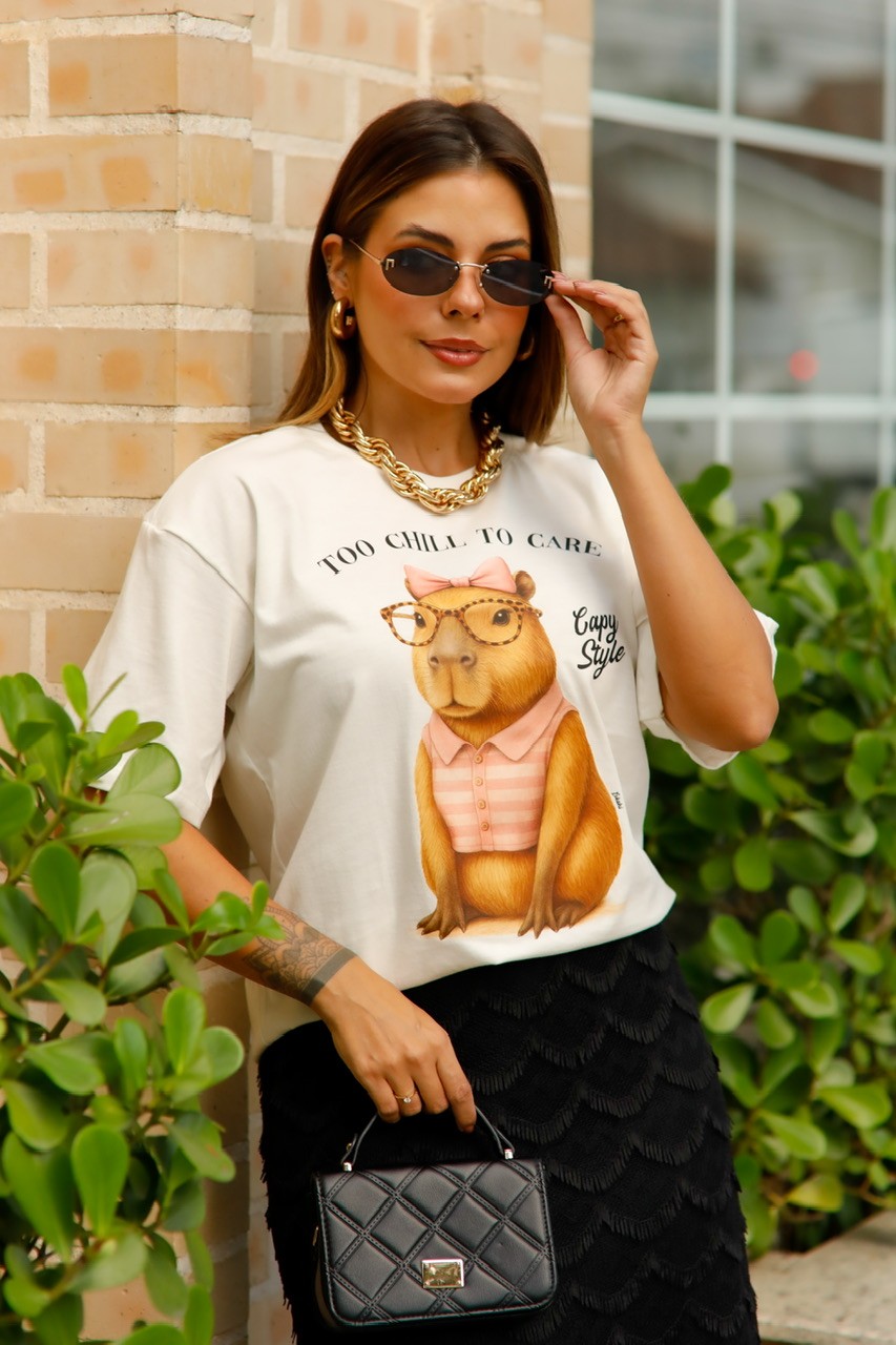 T-SHIRT OVERSIZED CAPY STYLE - OFF WHITE T-SHIRT OVERSIZED CAPY STYLE - OFF WHITE