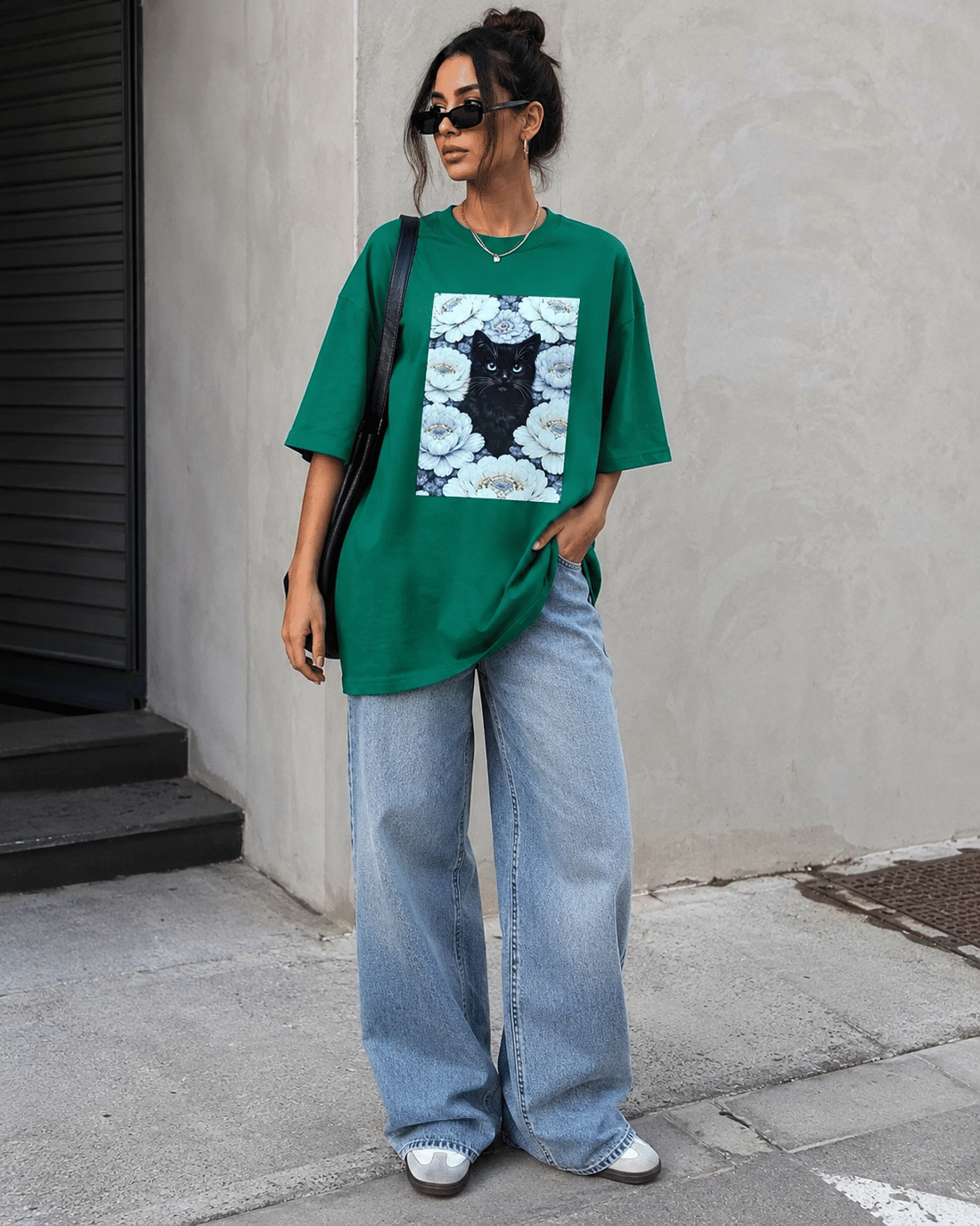 T-SHIRT OVERSIZED ESTONADA MIDNIGHT BLOOM - VERDE FLORESTA T-SHIRT OVERSIZED ESTONADA MIDNIGHT BLOOM - VERDE FLORESTA
